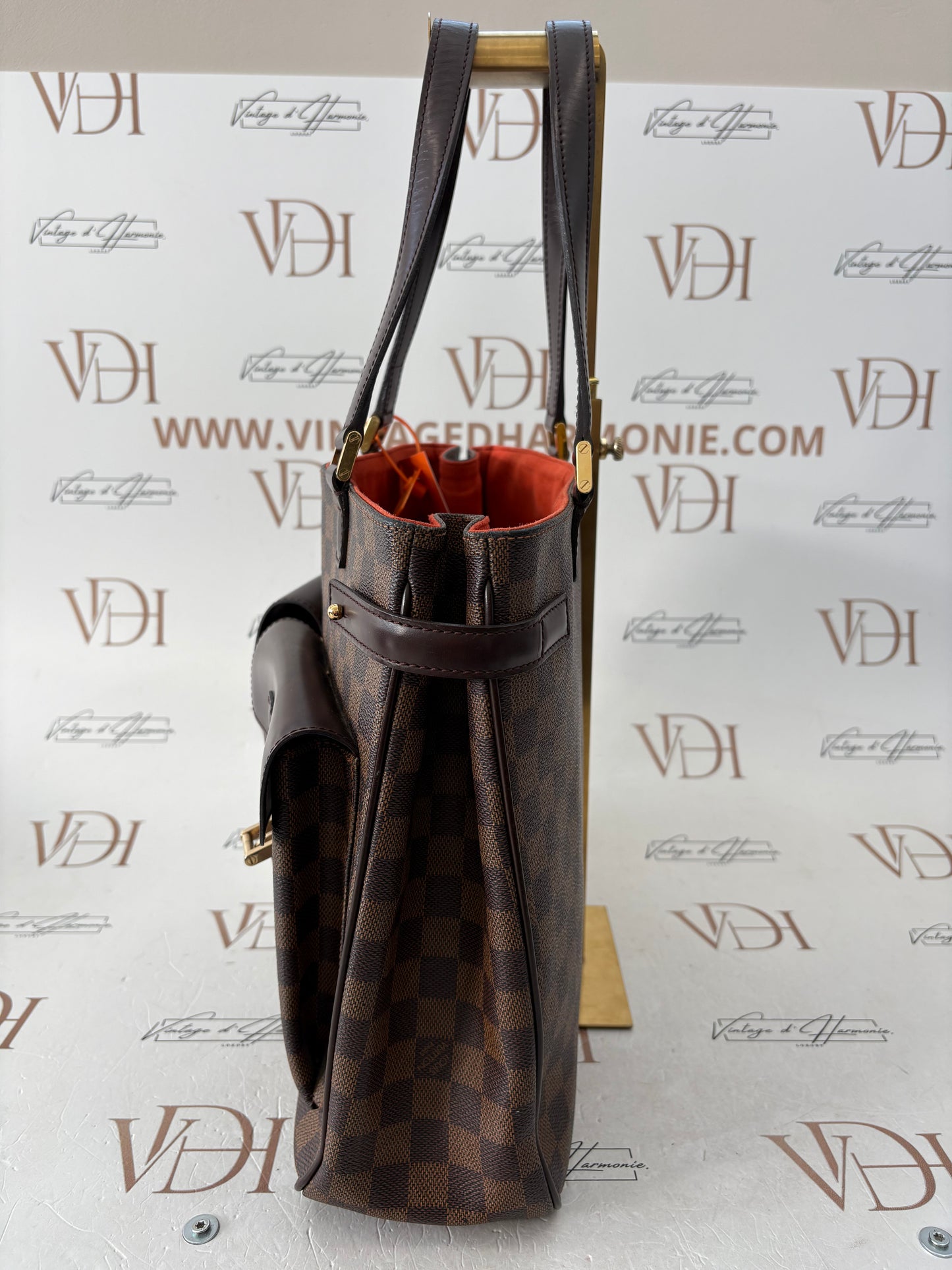 018886 - Louis Vuitton Uzes