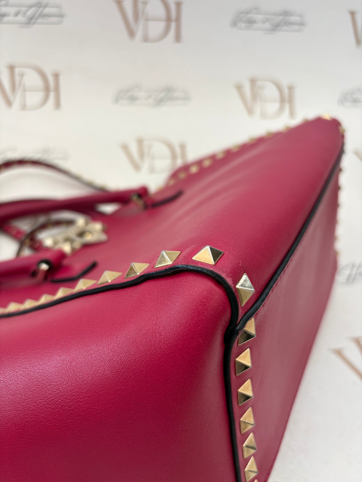 384151 - Valentino Rockstud