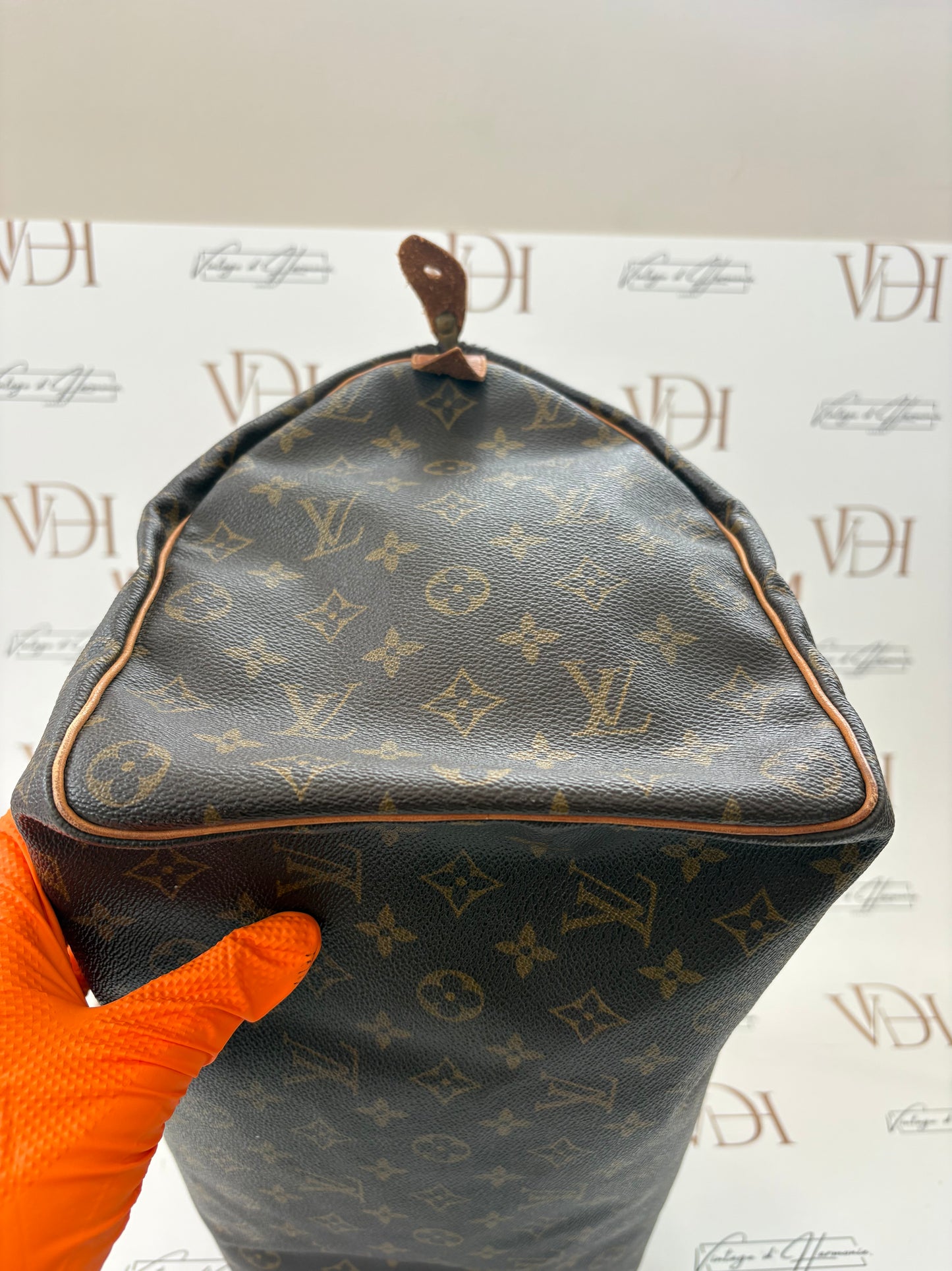 018759 - Louis Vuitton Speedy 40