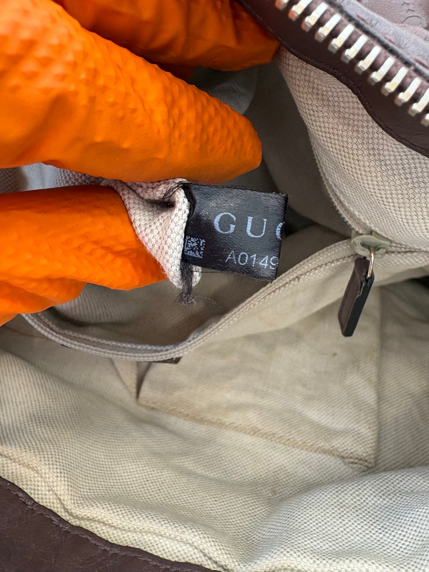 383232 - Gucci Sukey