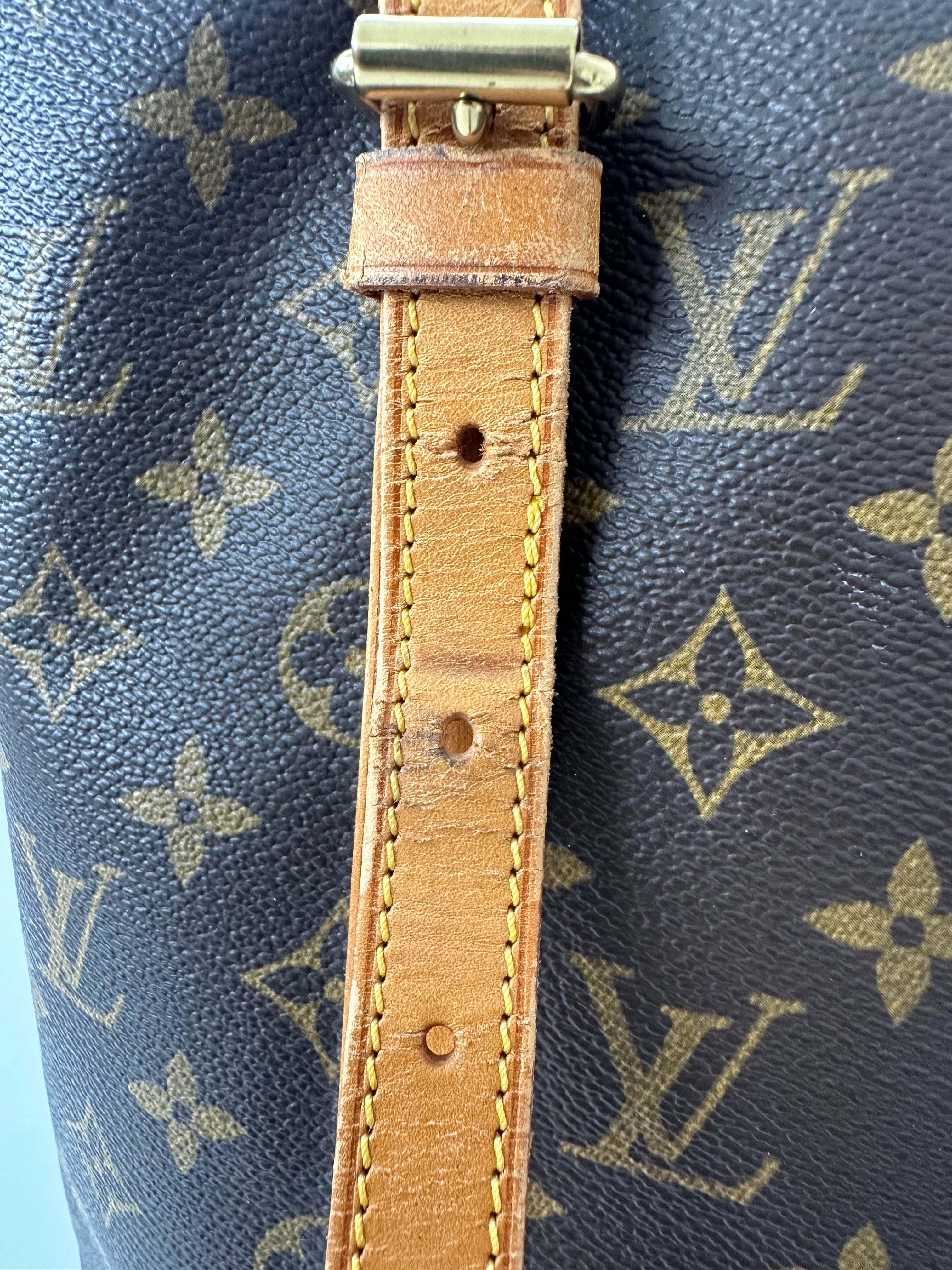 Louis Vuitton Bucket GM