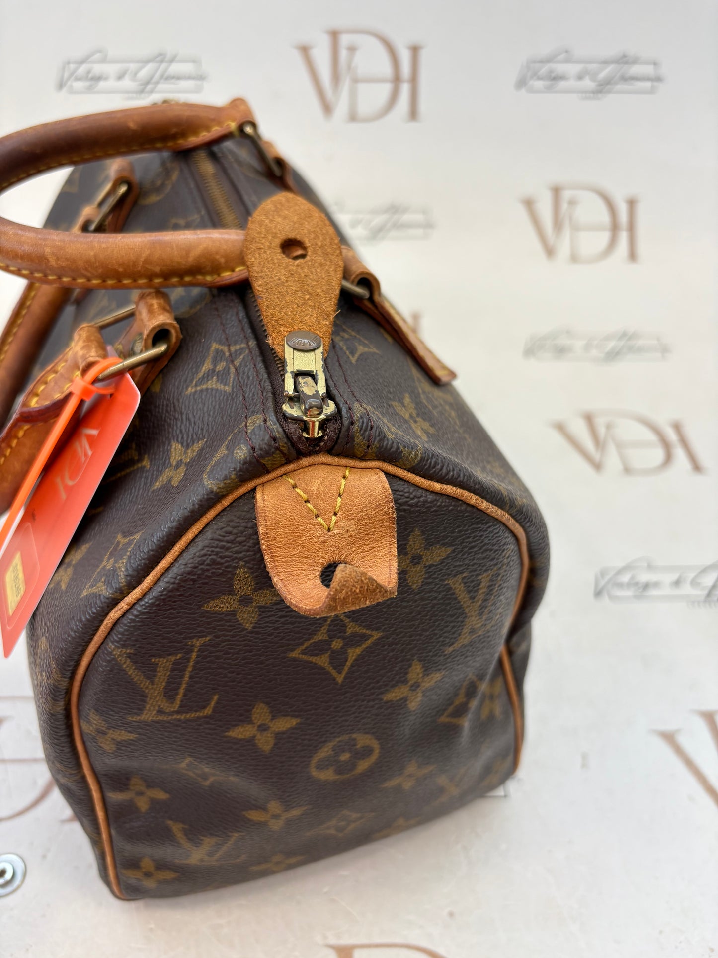 018249 - Louis Vuitton Speedy 25