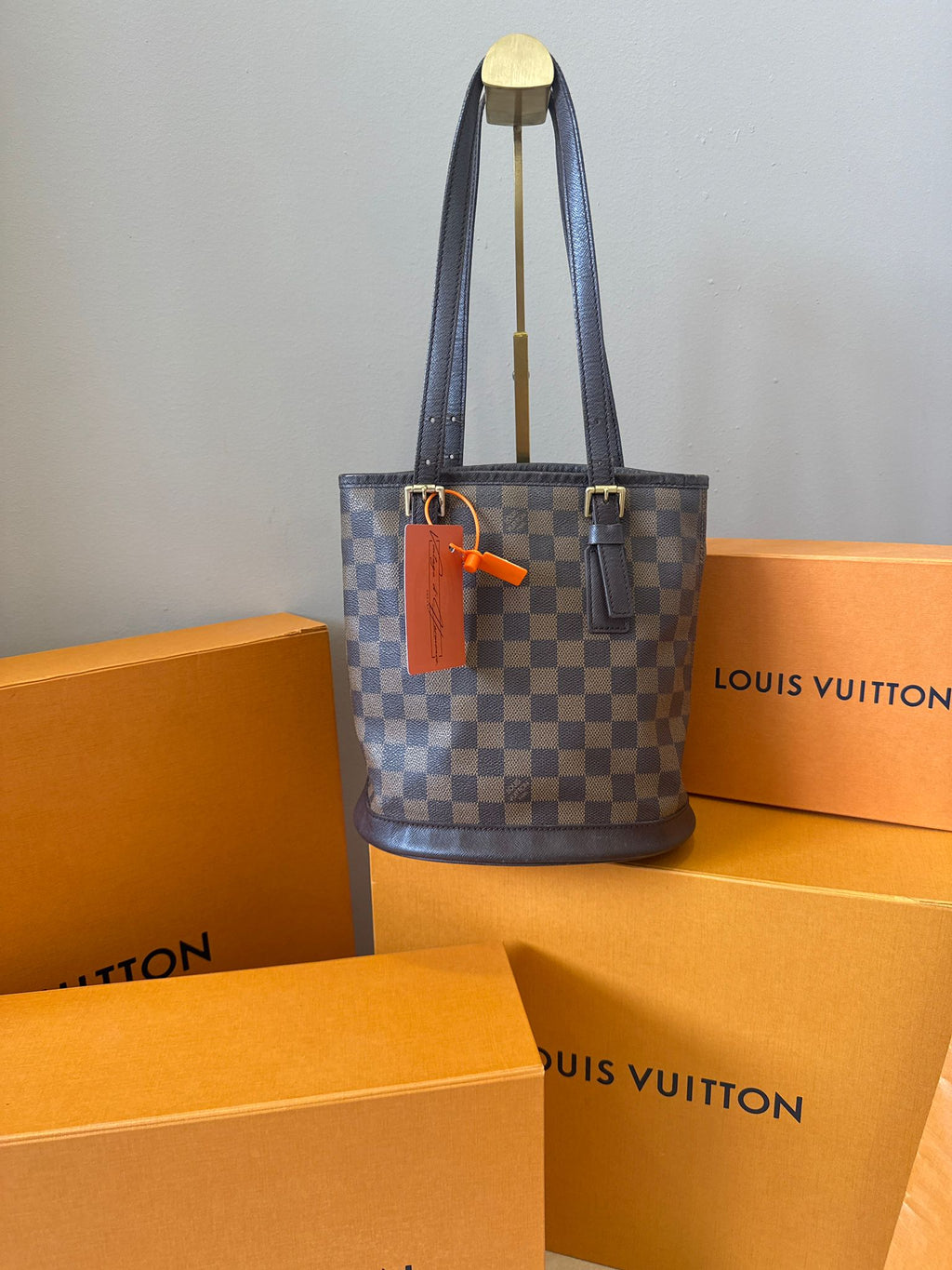 Louis Vuitton Marais