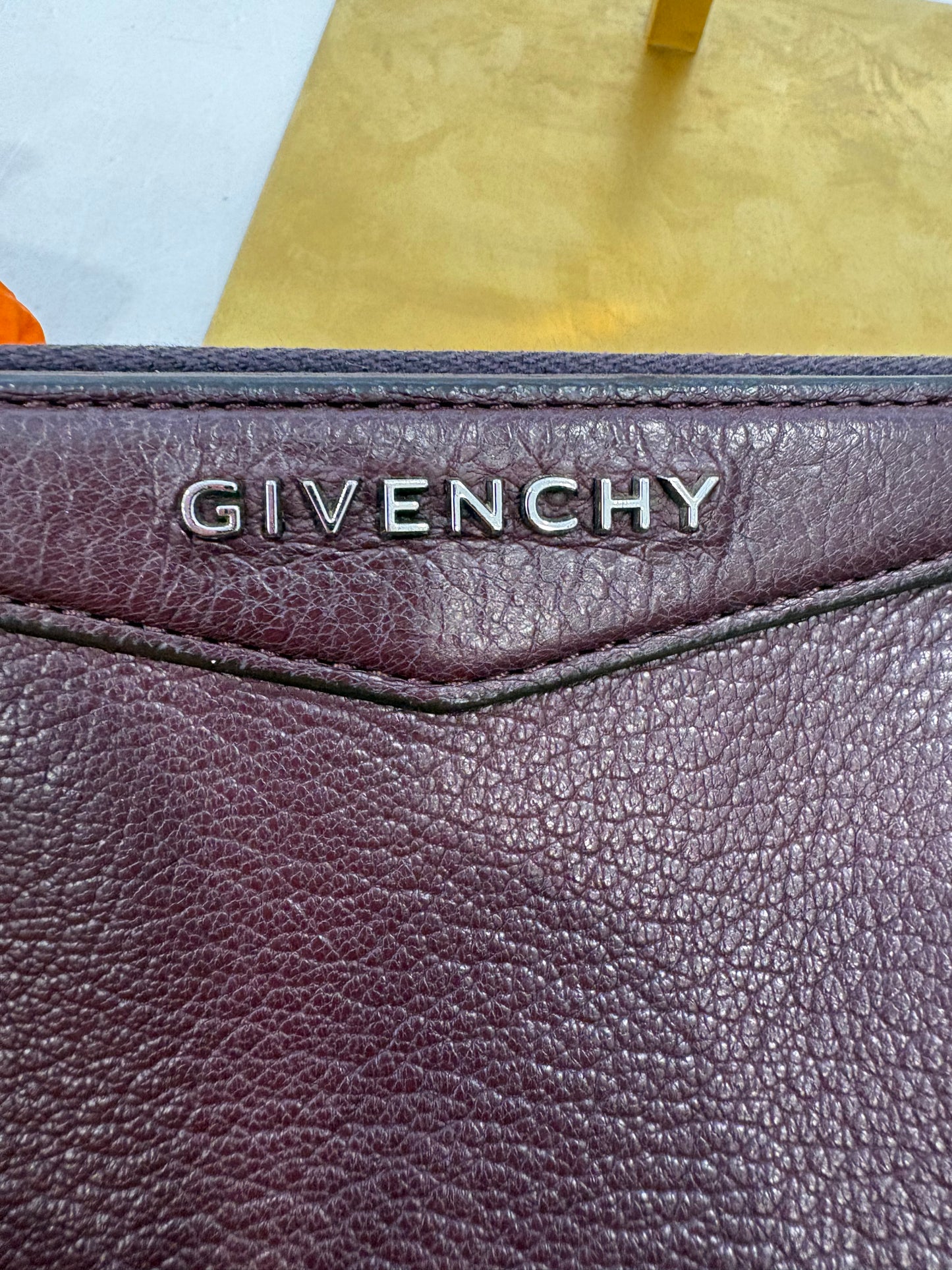 383015 - Givenchy Pochette