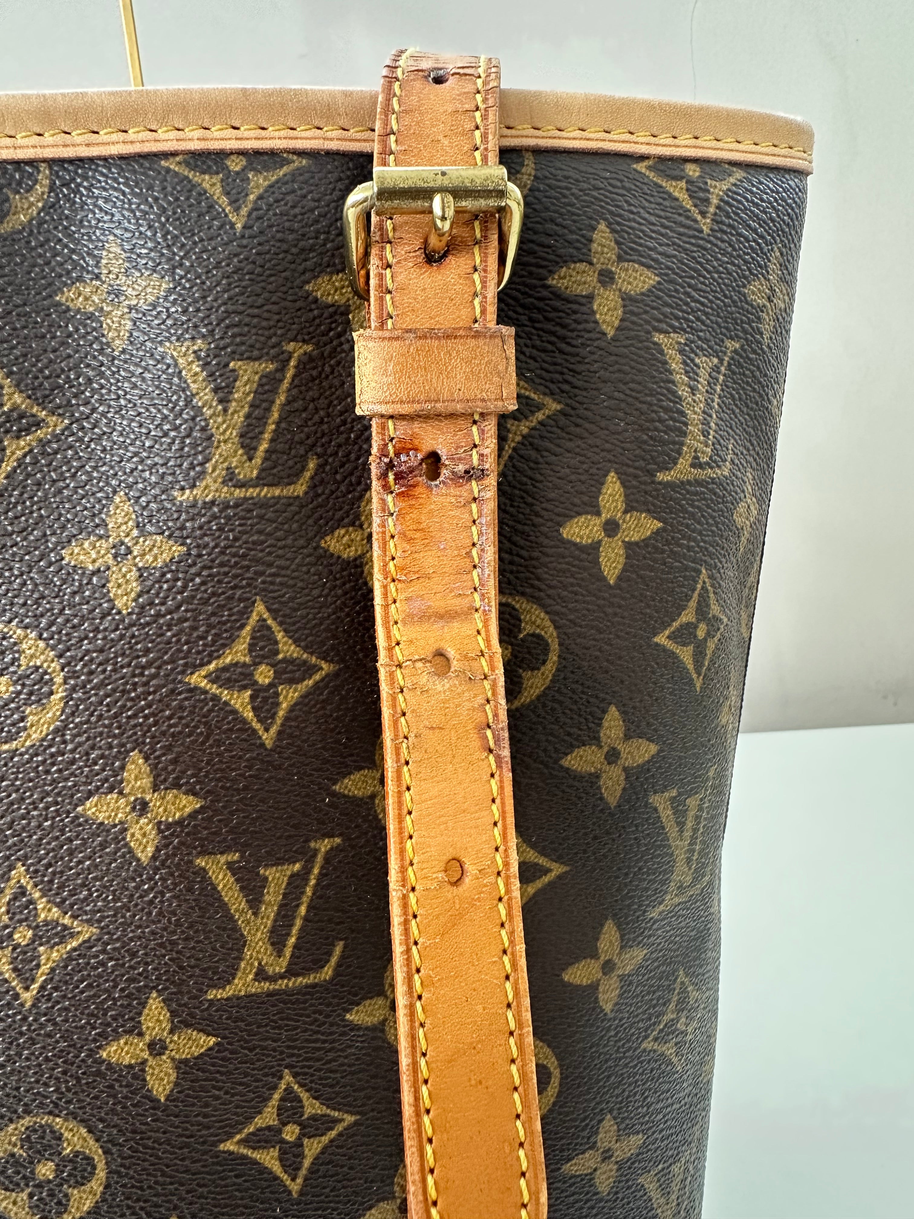 Louis Vuitton Bucket GM