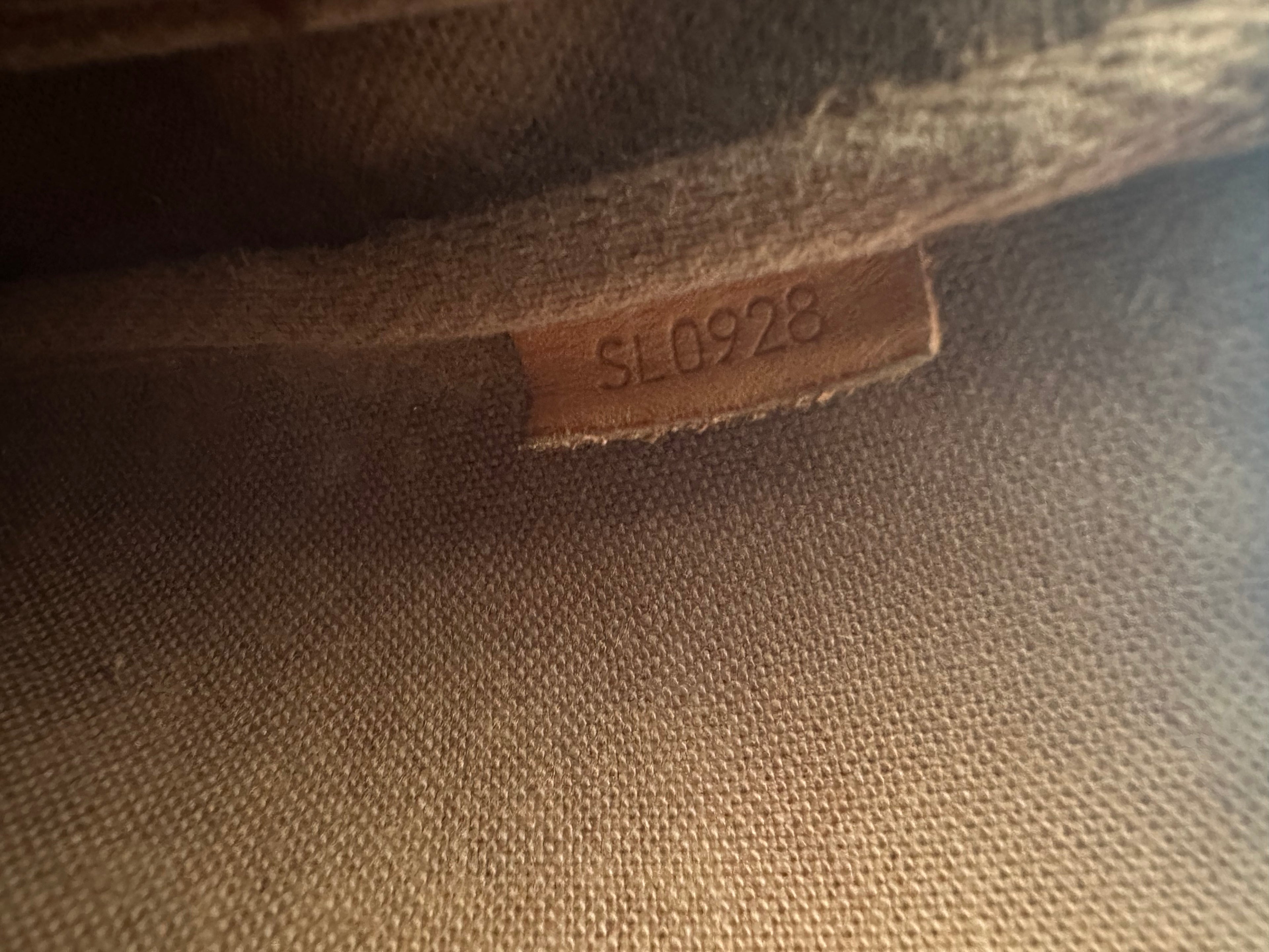 Louis Vuitton Pochette