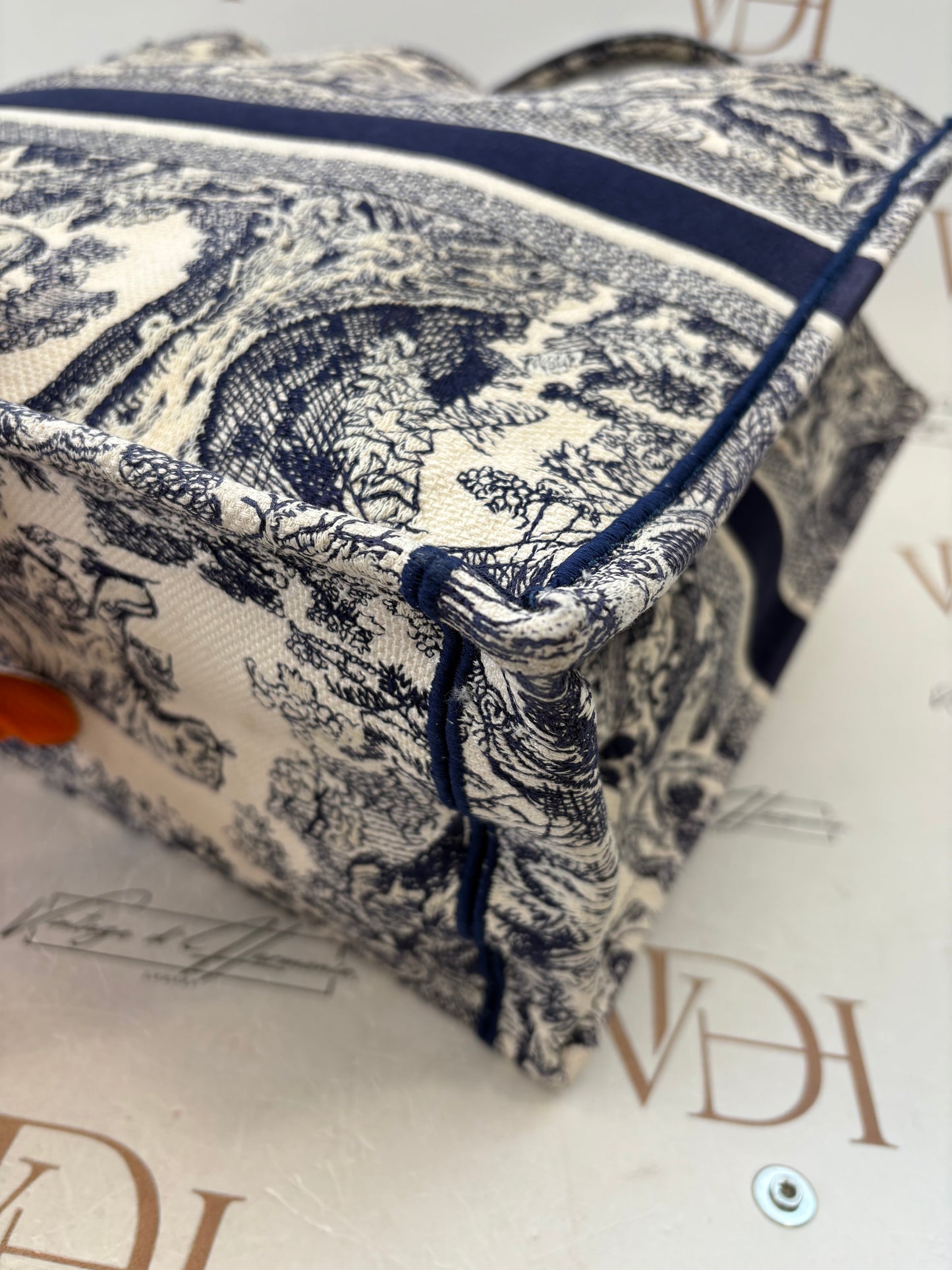 383592 - Dior Book Tote
