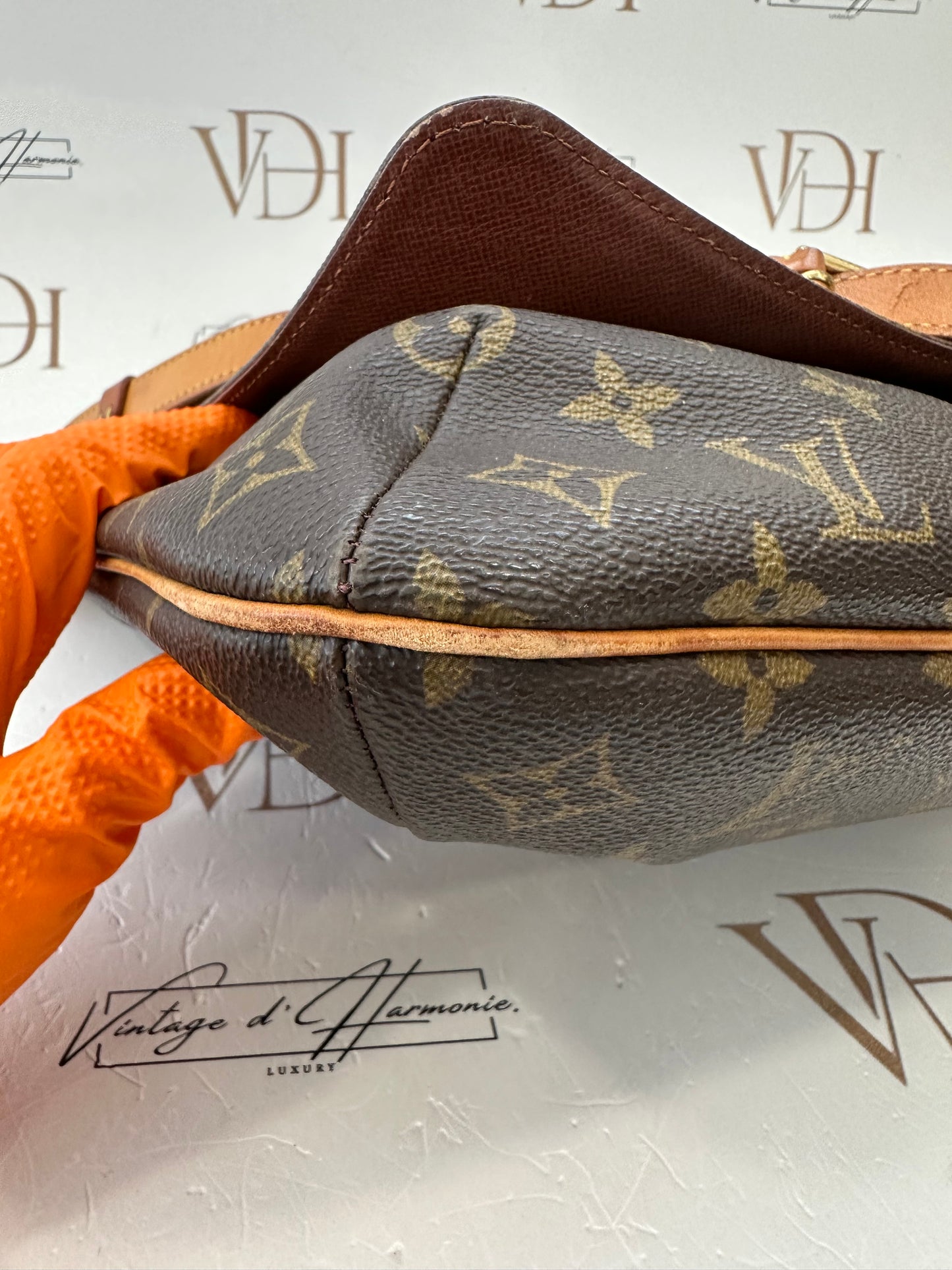 017918 - Louis Vuitton Musette
