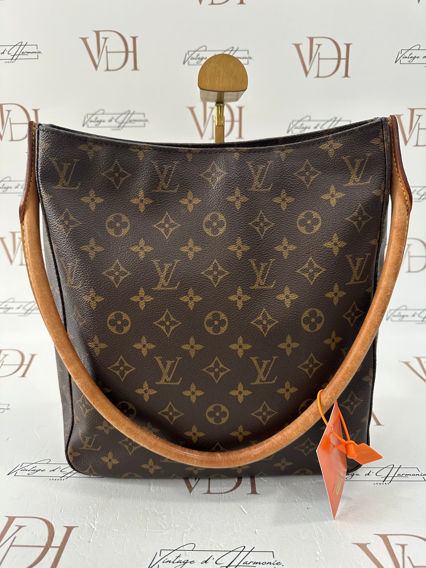 017798 - Louis Vuitton Looping GM