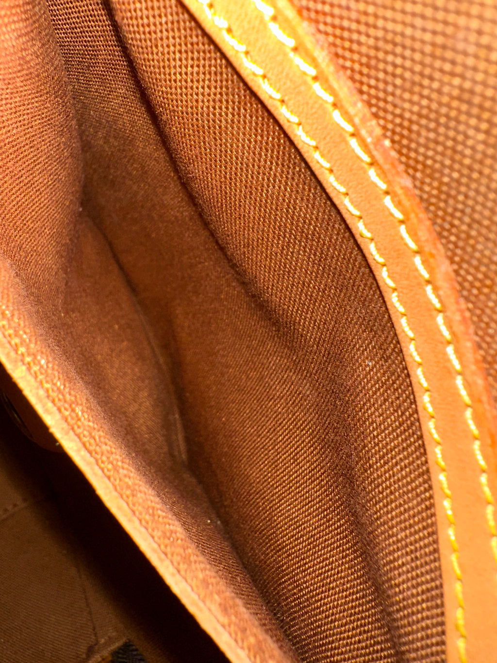 Louis Vuitton Ellipse Sac