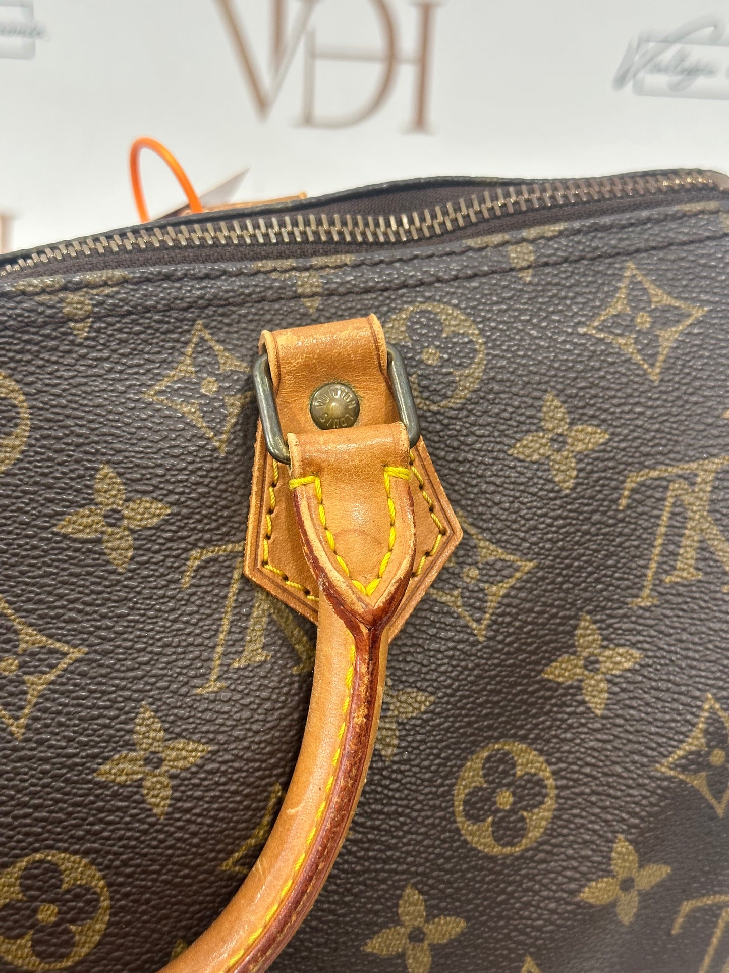 018723 - Louis Vuitton Speedy 30