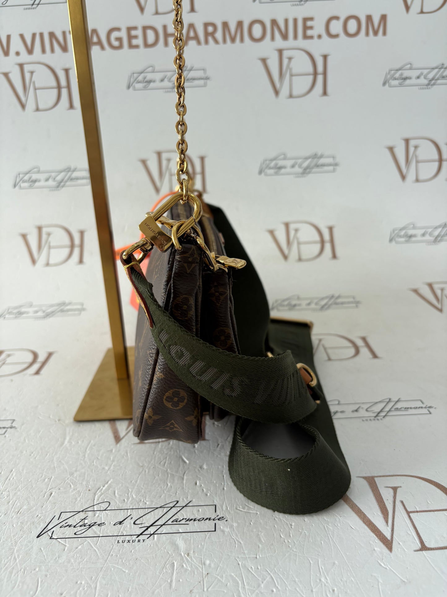 201426 - Louis Vuitton Multipochette