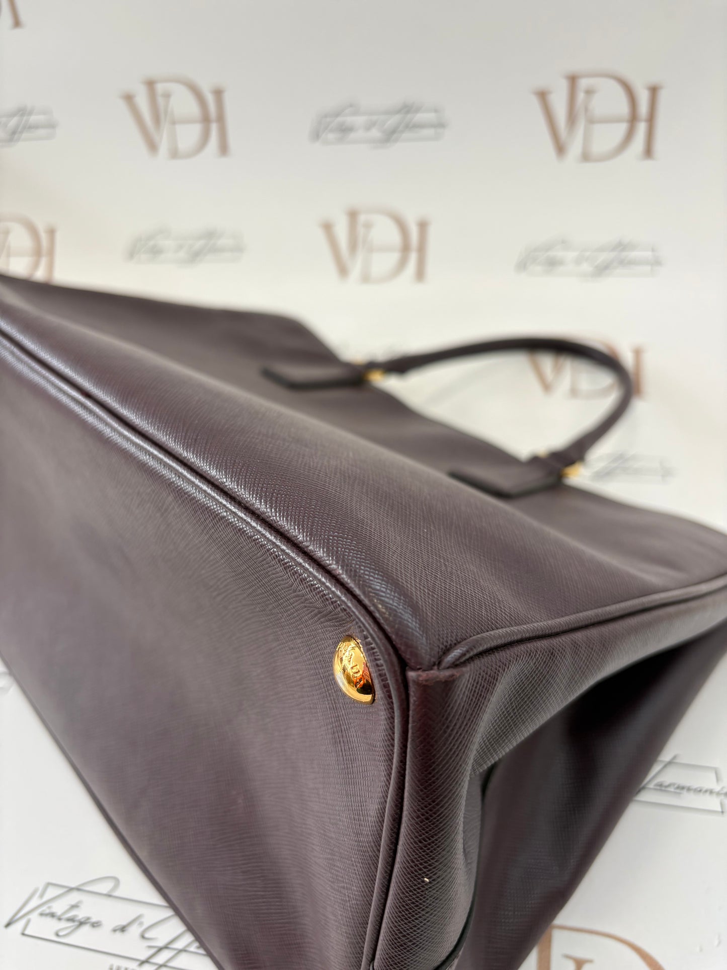 3834306 - Prada Galleria