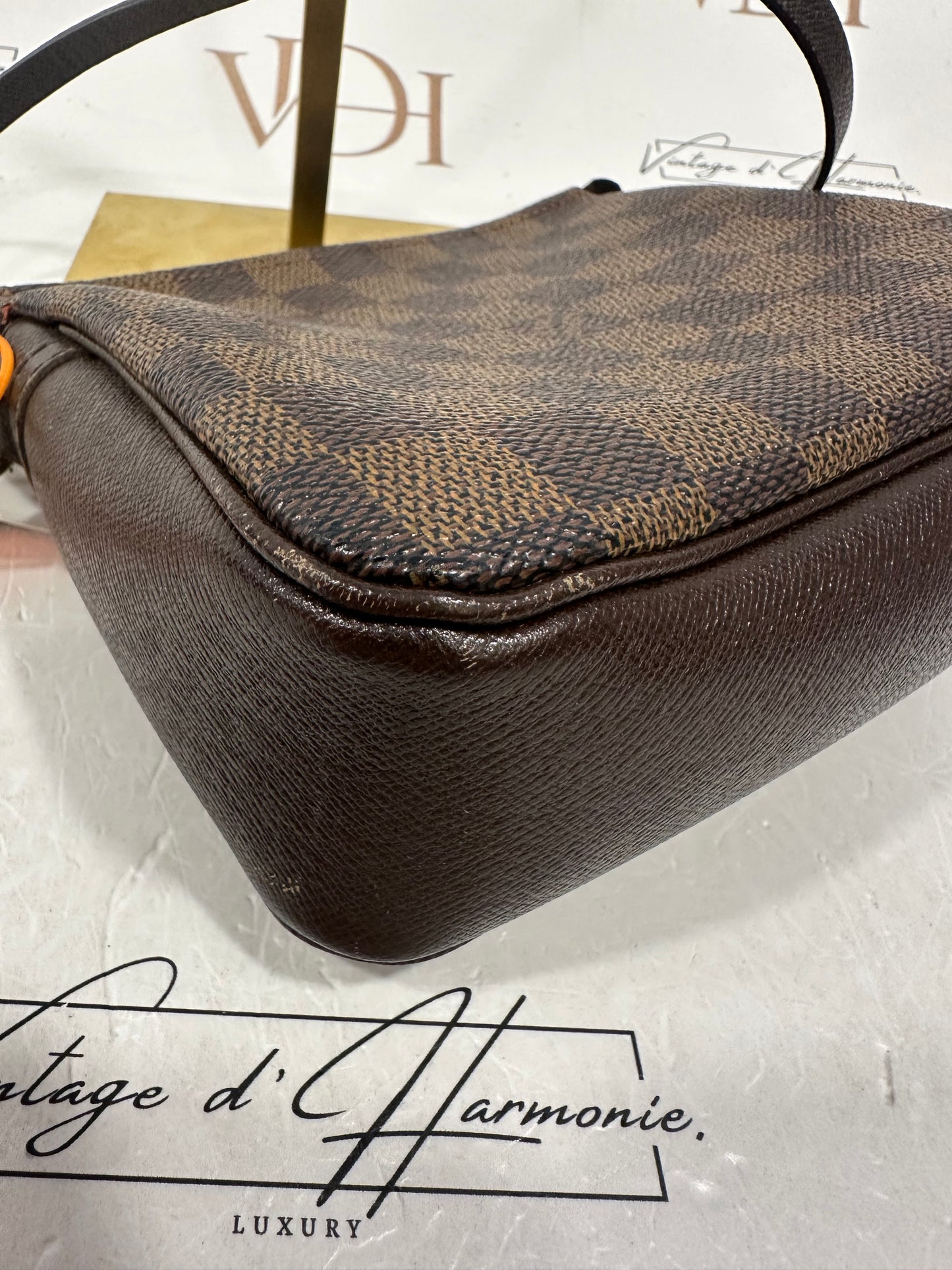 016900 - Louis Vuitton Trousse