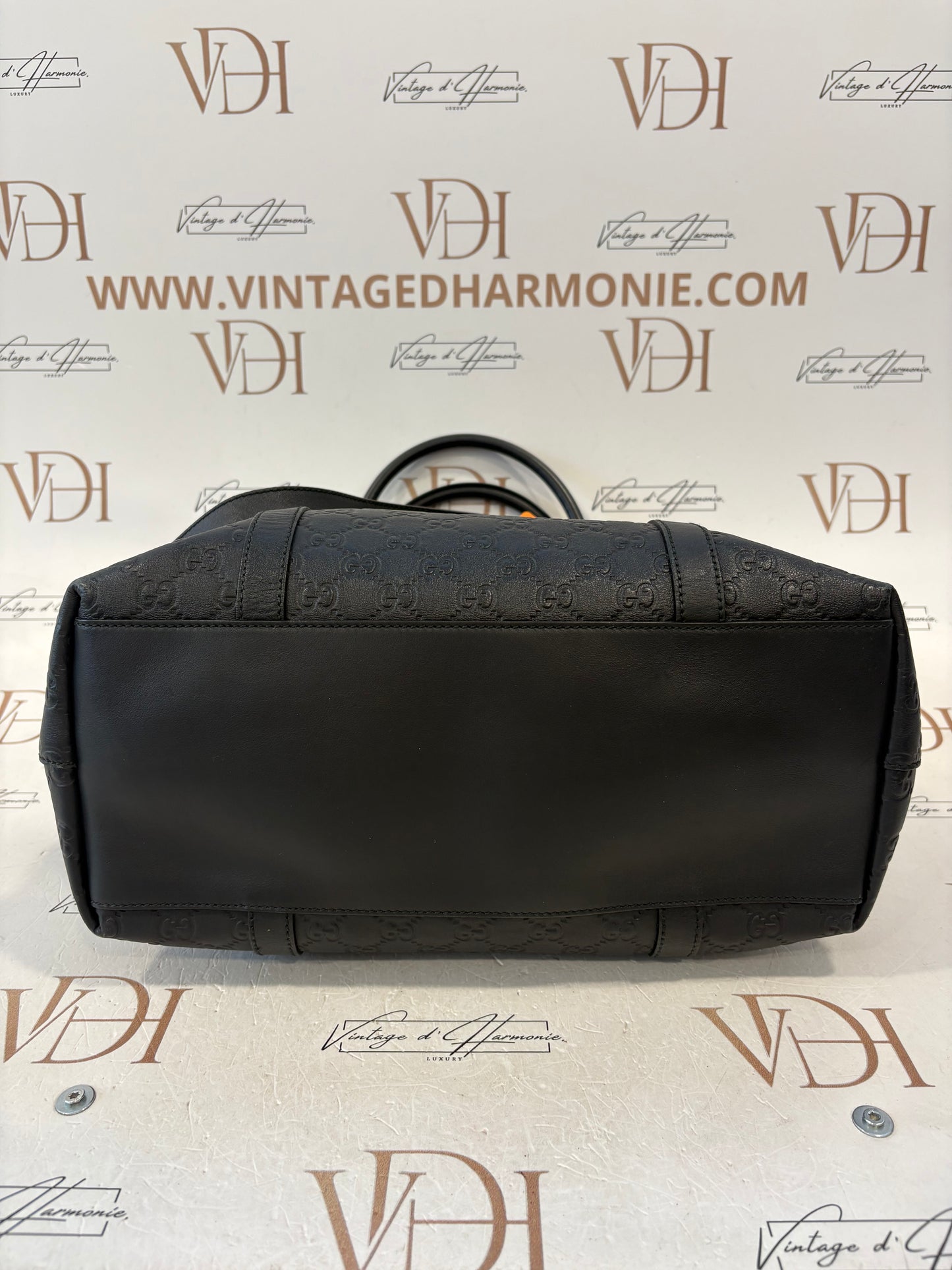 384289 - Gucci Black