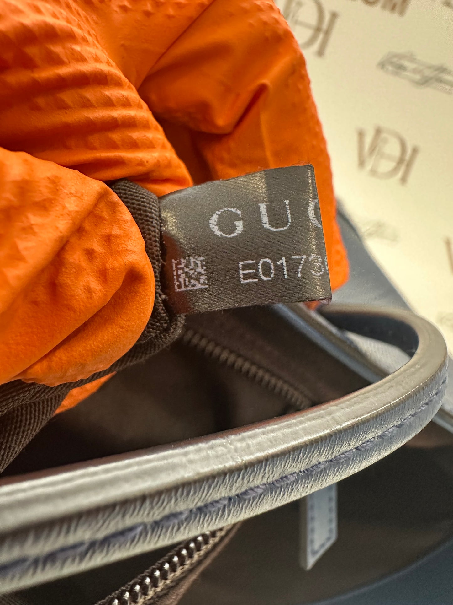 382503 - Gucci Blu