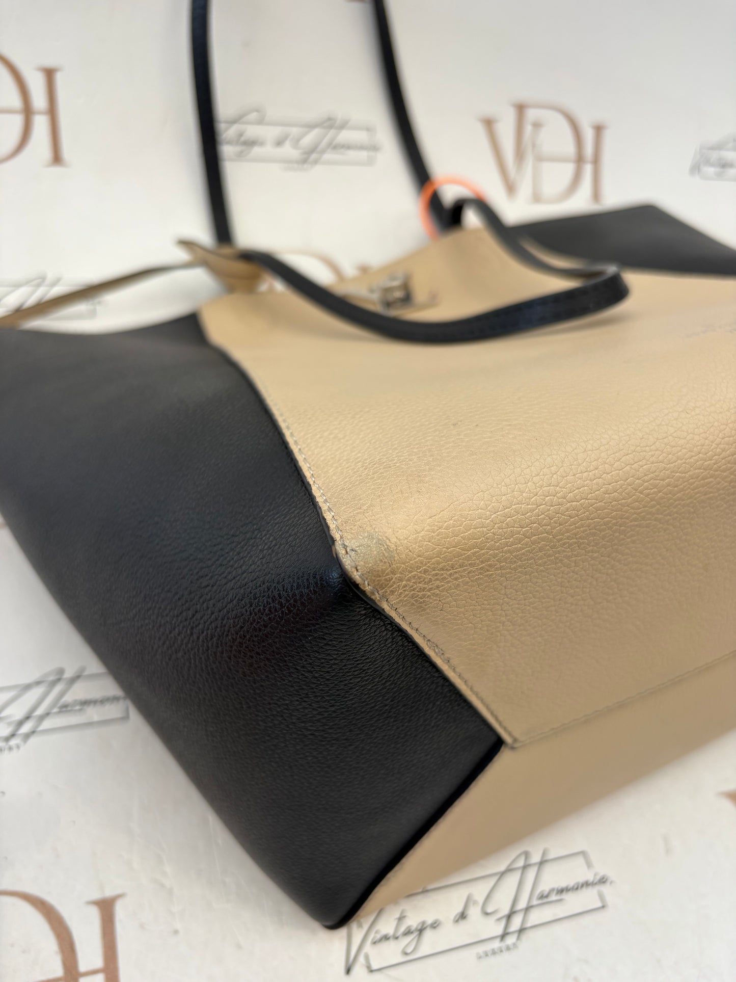 383651 - Louis Vuitton Lockme