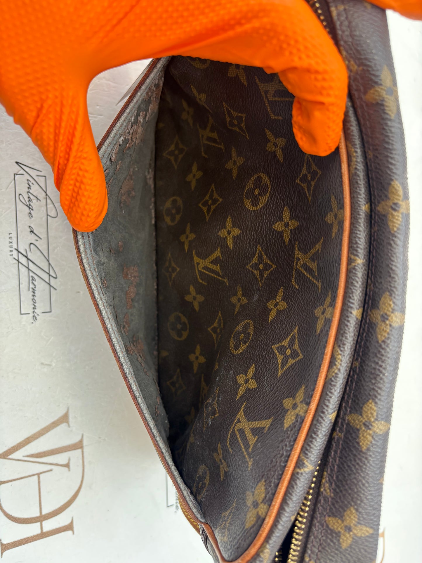 018991 - Louis Vuitton Trocadero 27