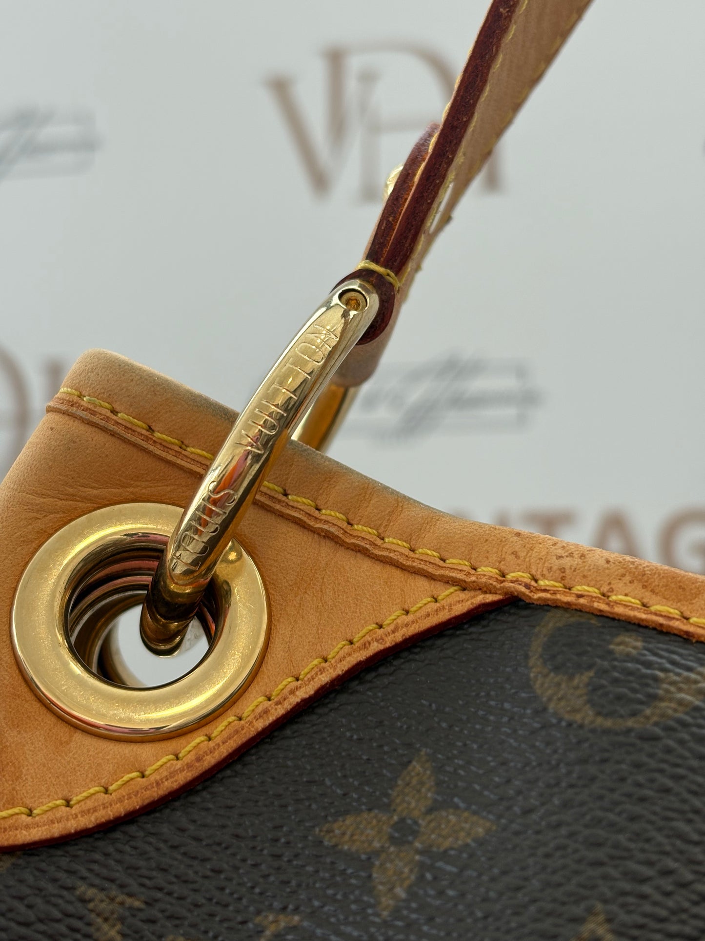 017626 - Louis Vuitton Galliera PM