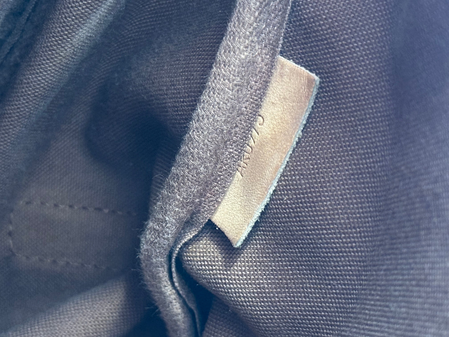 017776 - Louis Vuitton Saumur 35