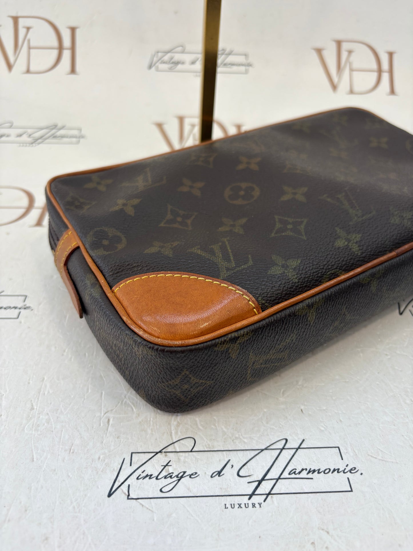 018116 - Louis Vuitton Dragonne GM
