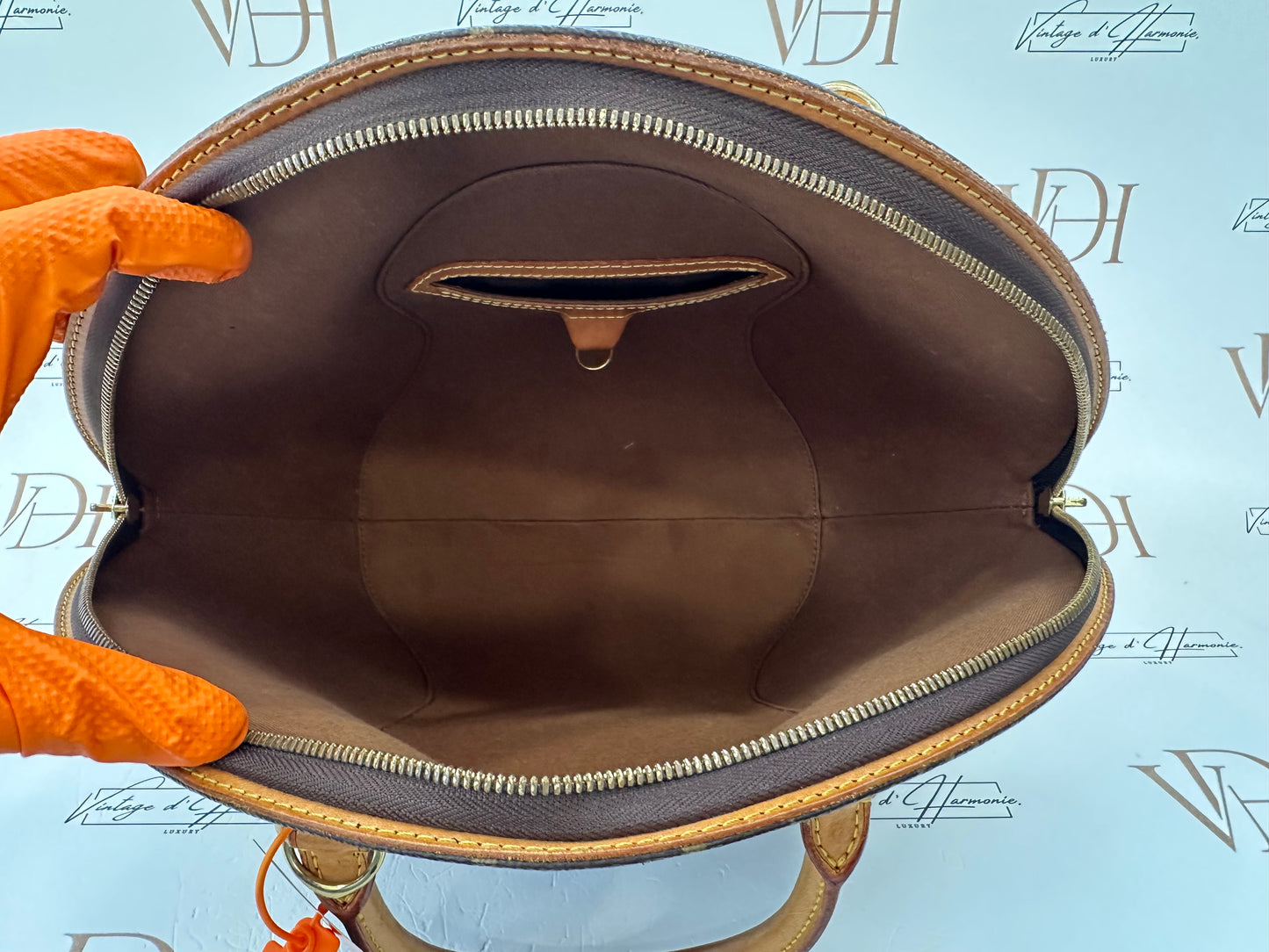 017782 - Louis Vuitton Ellipse MM