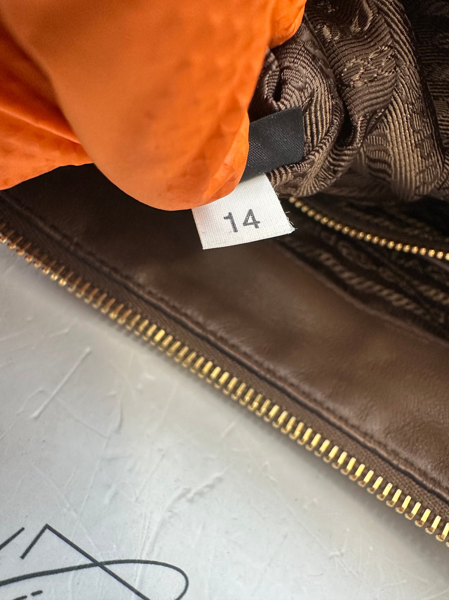 382544 - Prada