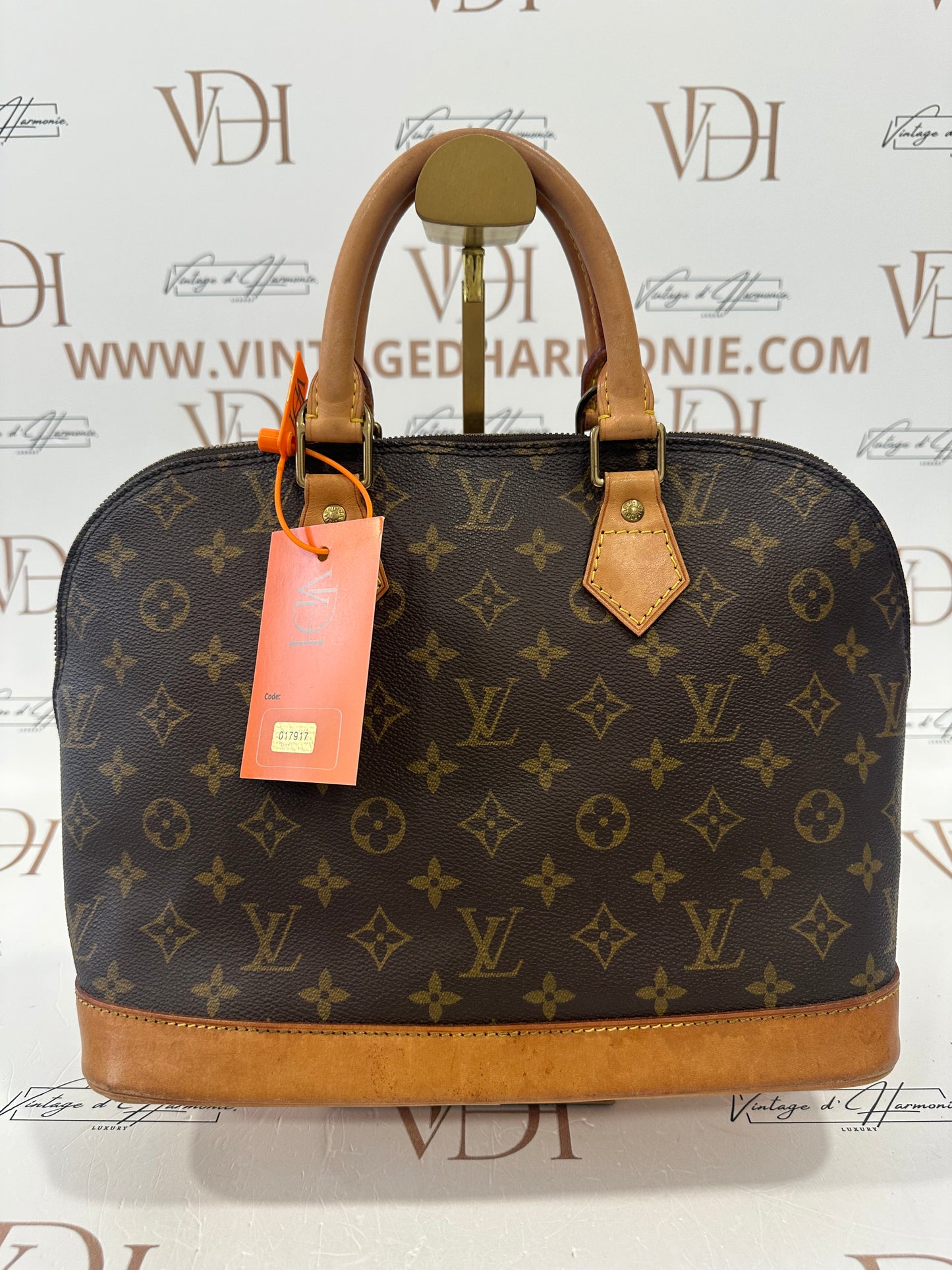 017917 - Louis Vuitton Alma
