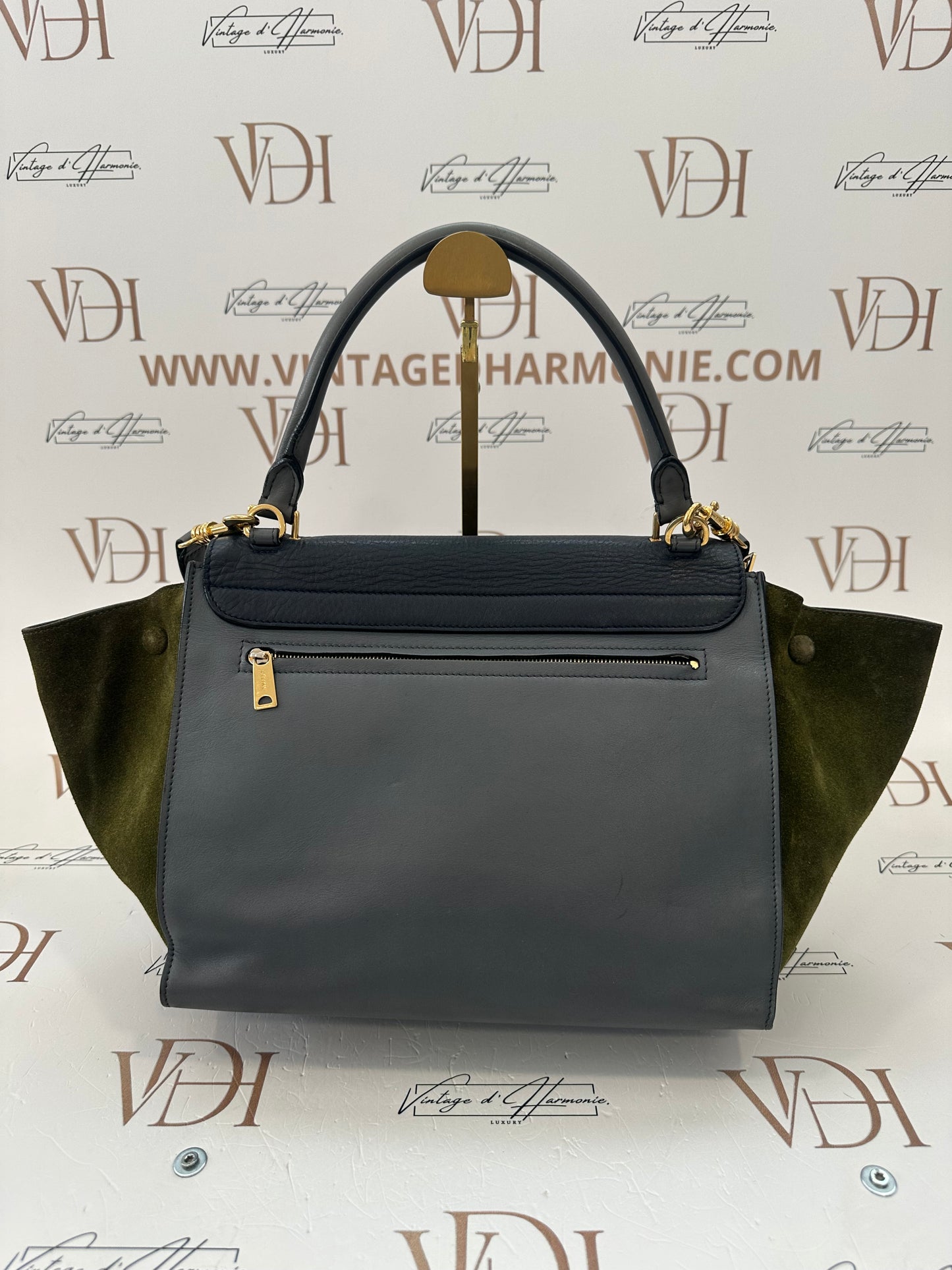 382607 - Celine Trapeze