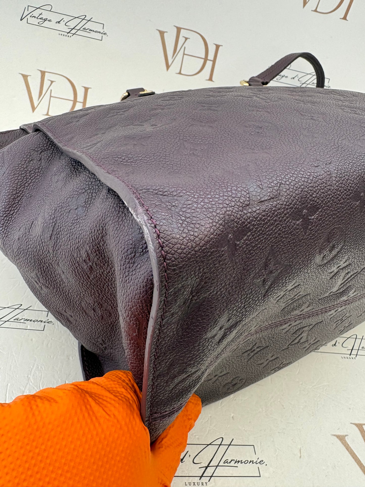 382889 - Louis Vuitton Lumineuse