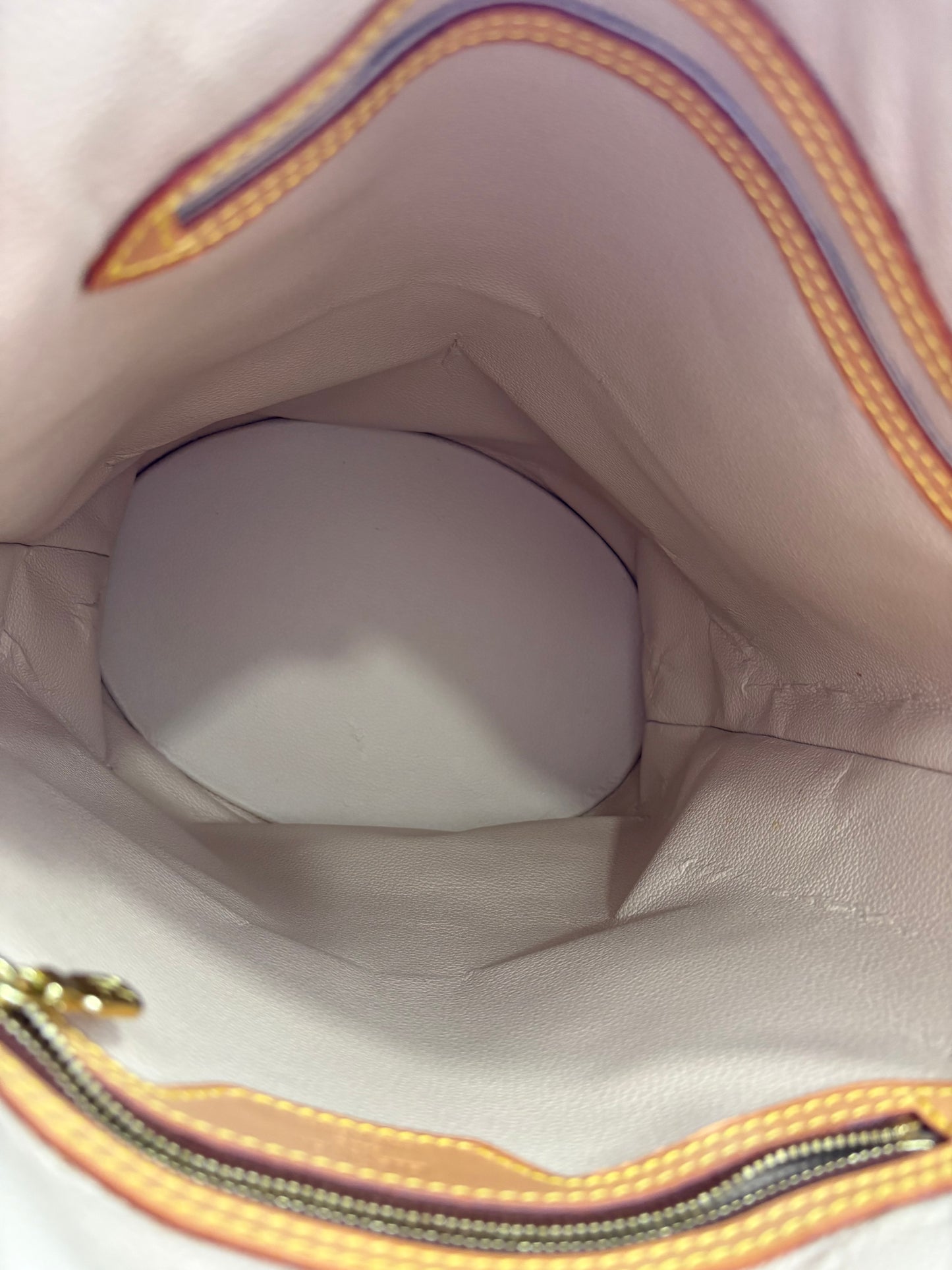 018790 - Louis Vuitton Bucket GM