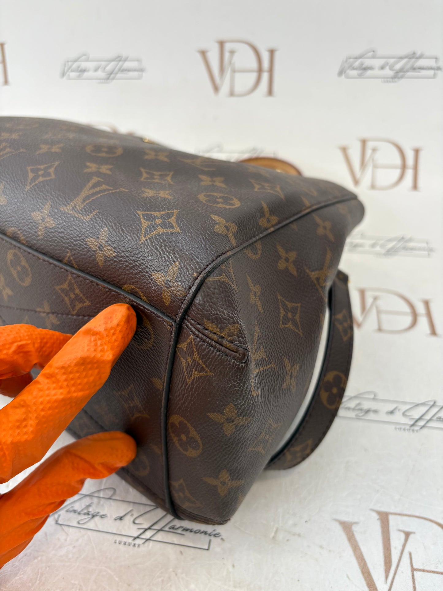 018367 - Louis Vuitton Montaigne MM