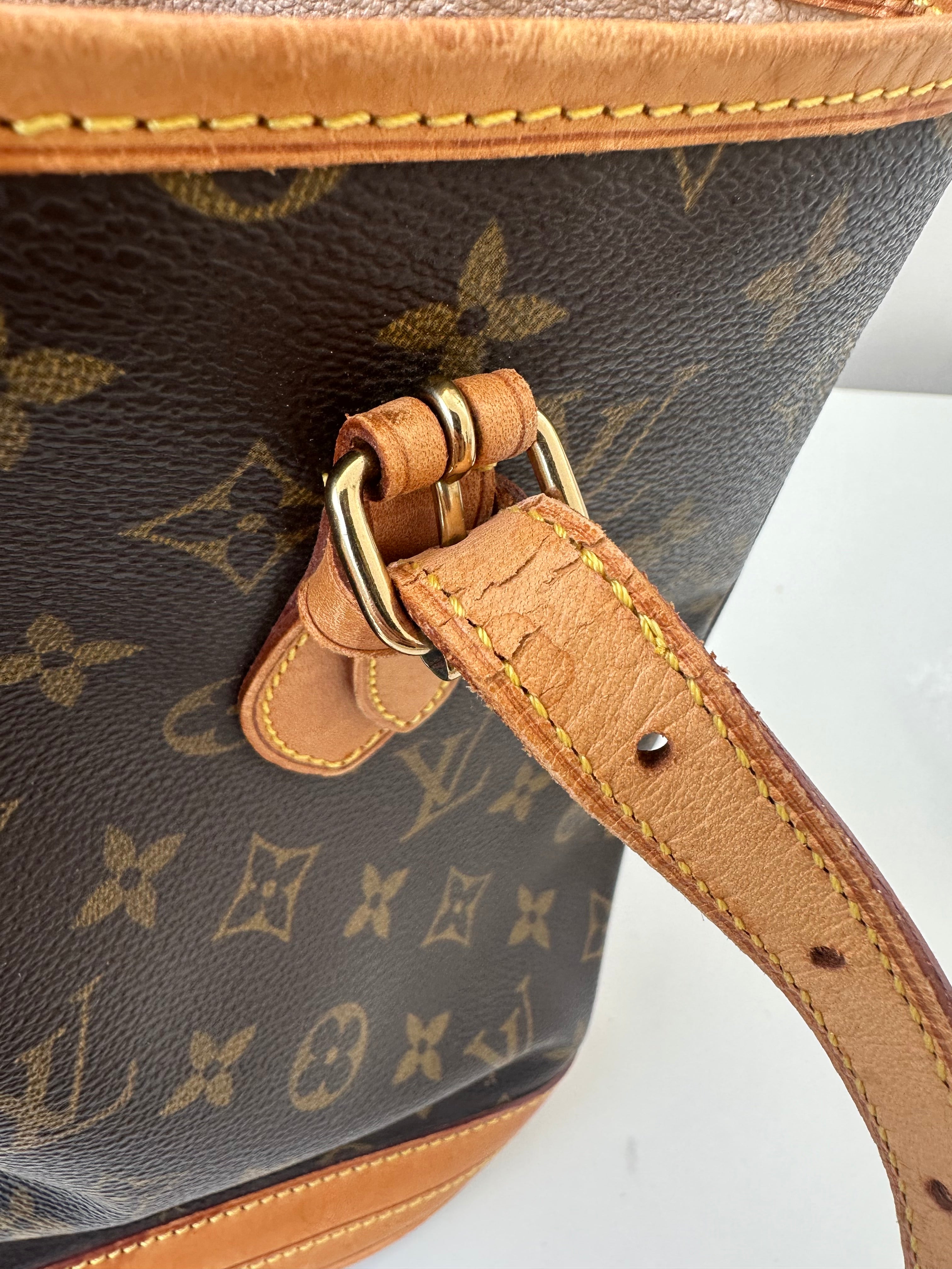 Louis Vuitton Bucket PM