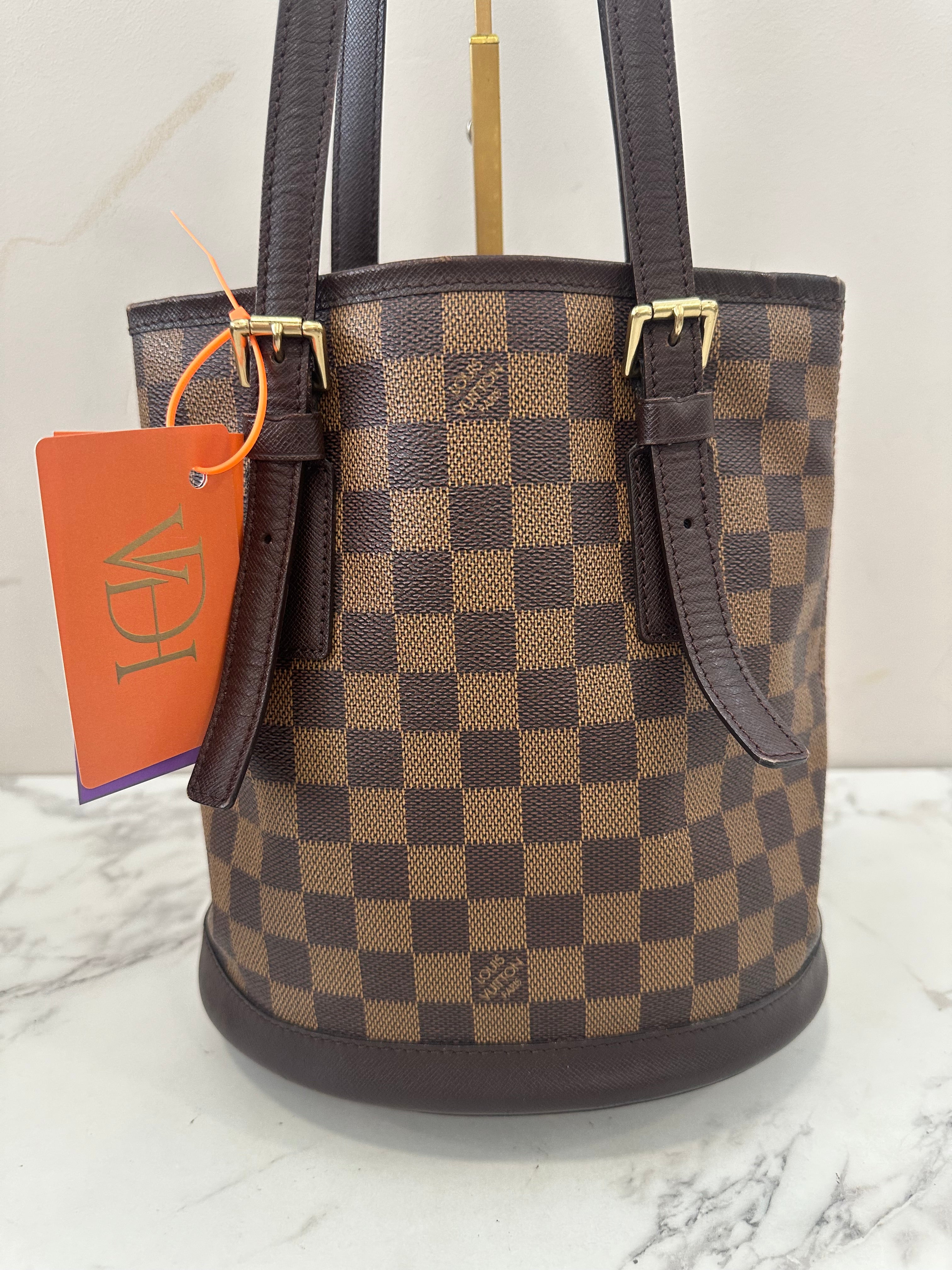 Louis Vuitton Marais