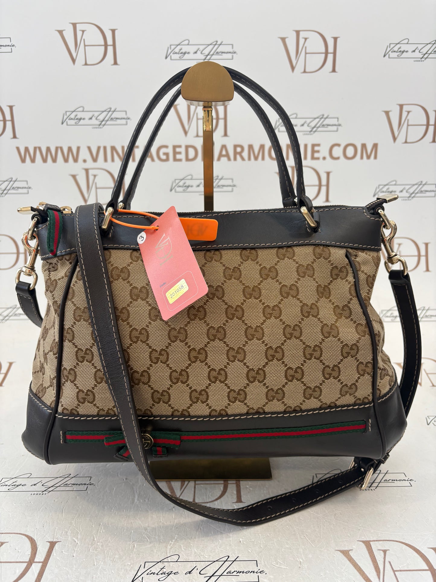 201058 - Gucci Mayfair