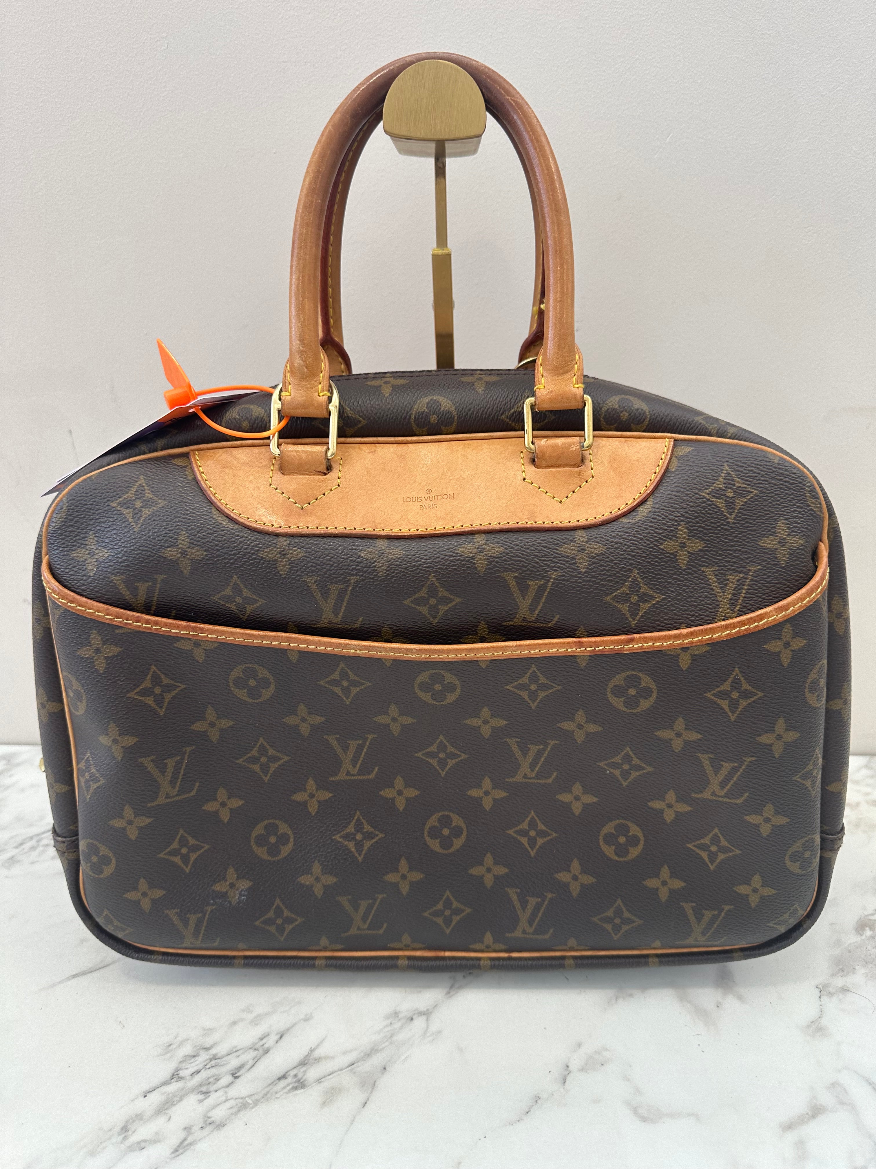 Louis Vuitton Deauville