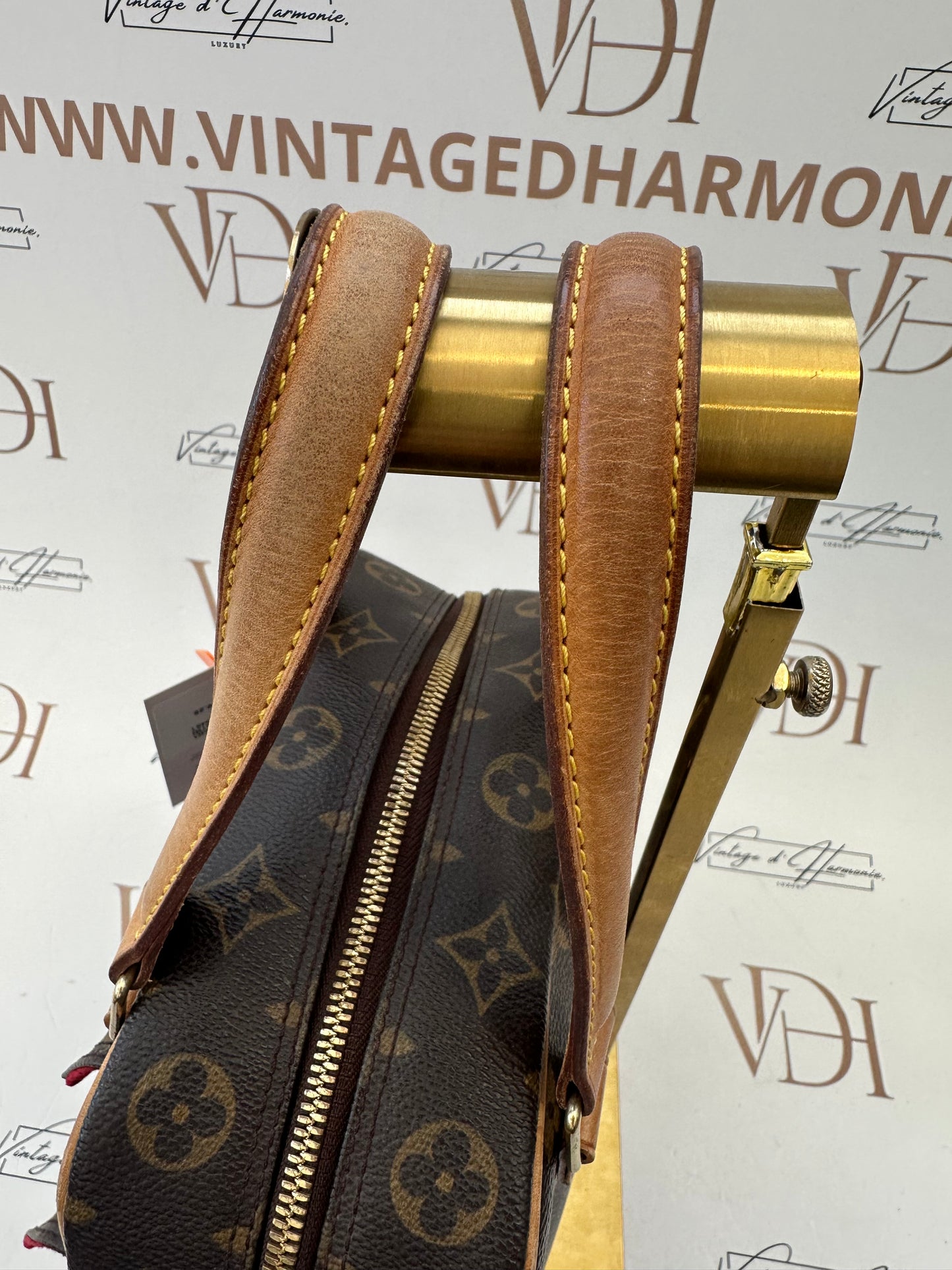 017881 - Louis Vuitton Excentricite