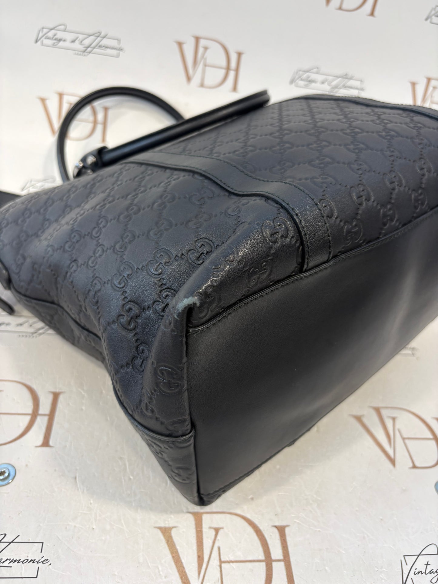 384289 - Gucci Black