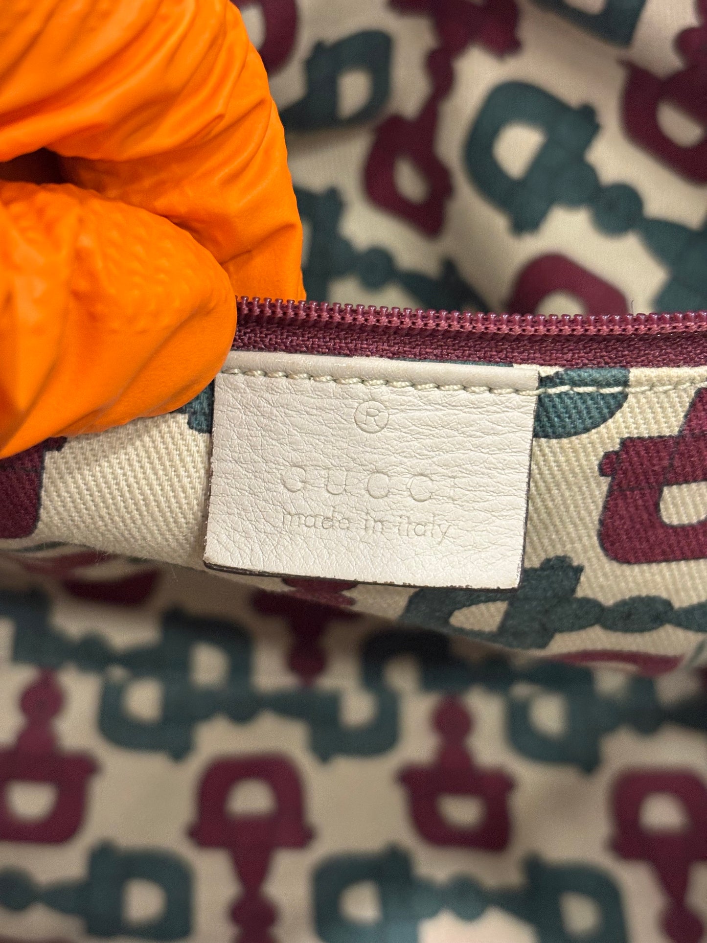 383666 - Gucci Abbey