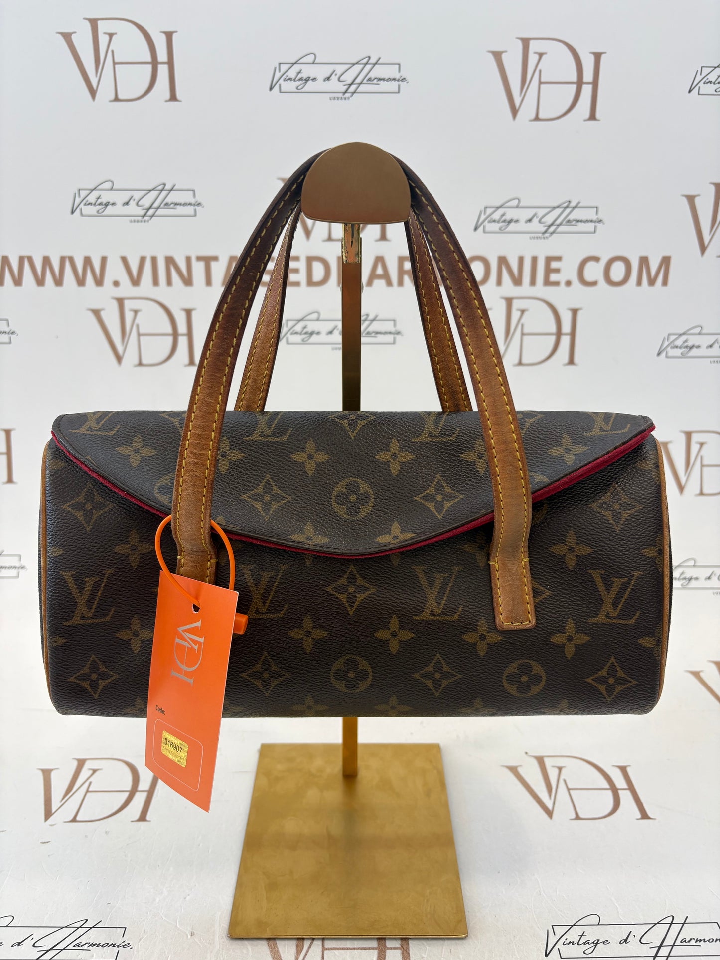 016907 - Louis Vuitton Sonatine