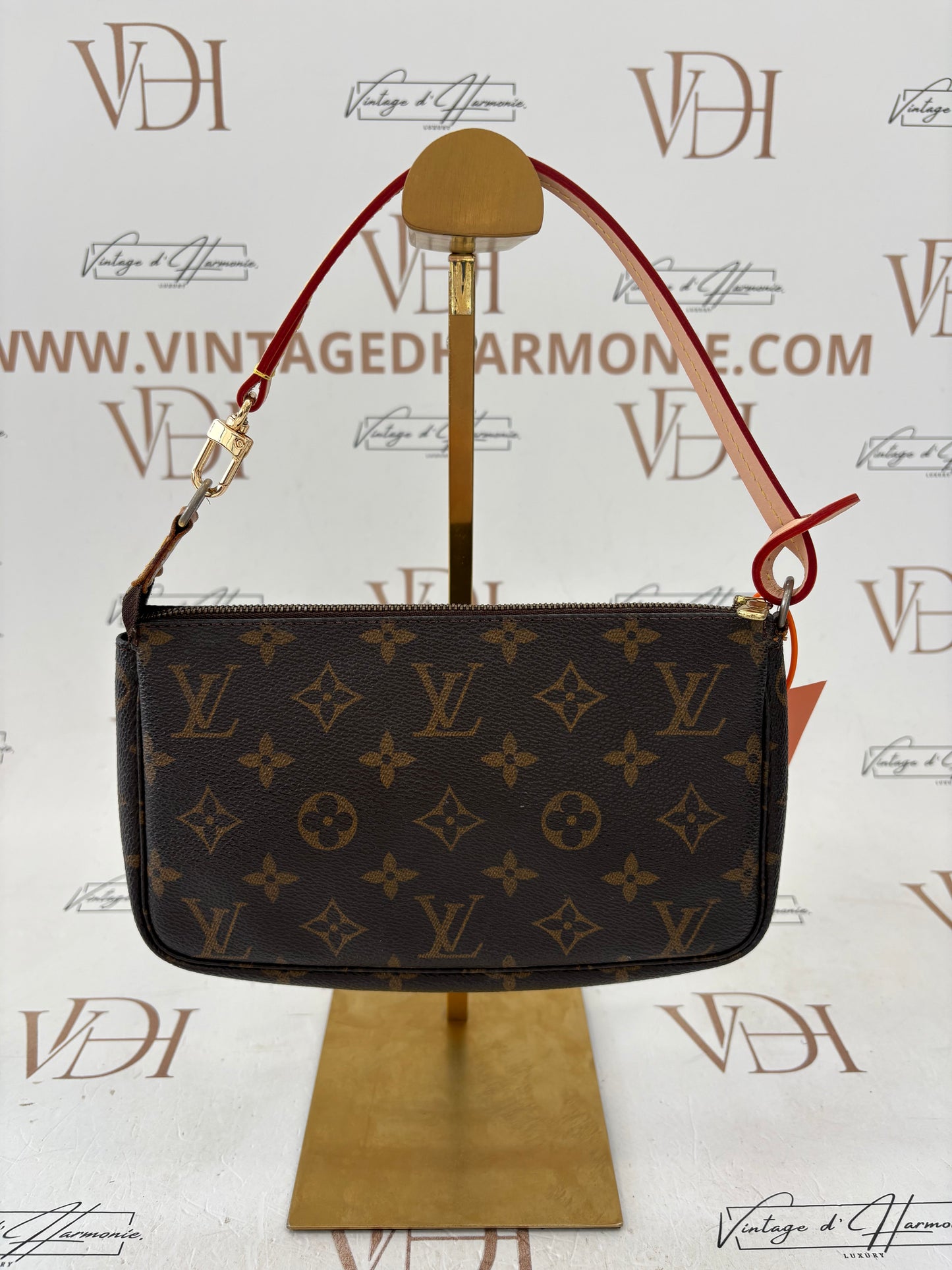 018743 - Louis Vuitton Pochette Accessoires