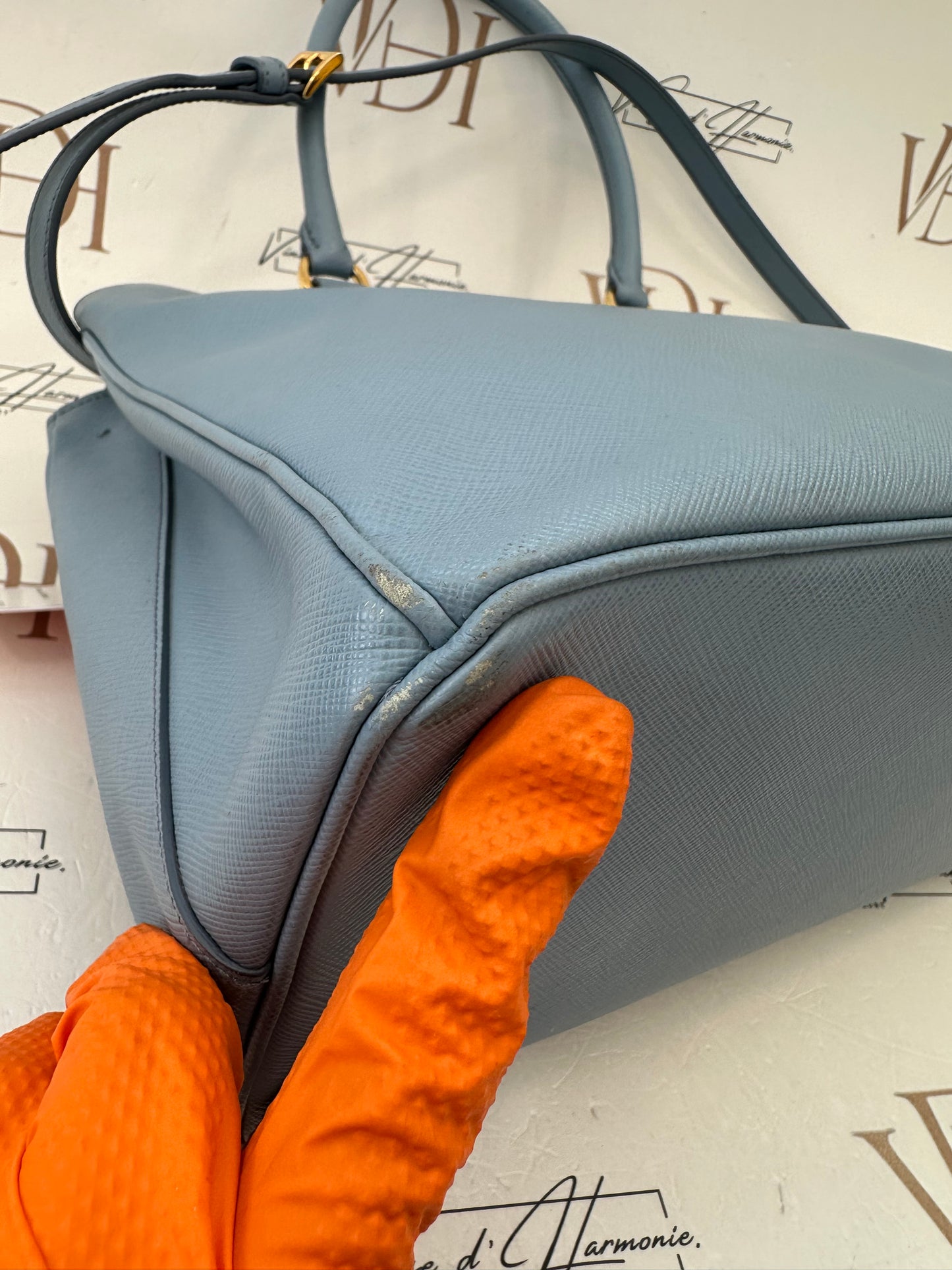 382868 - Prada Galleria