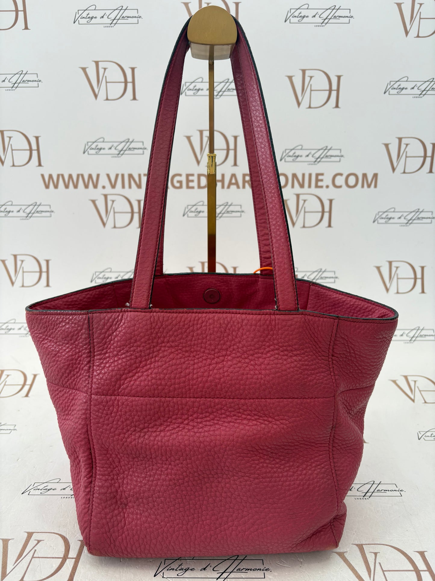 018802 - Prada Pink