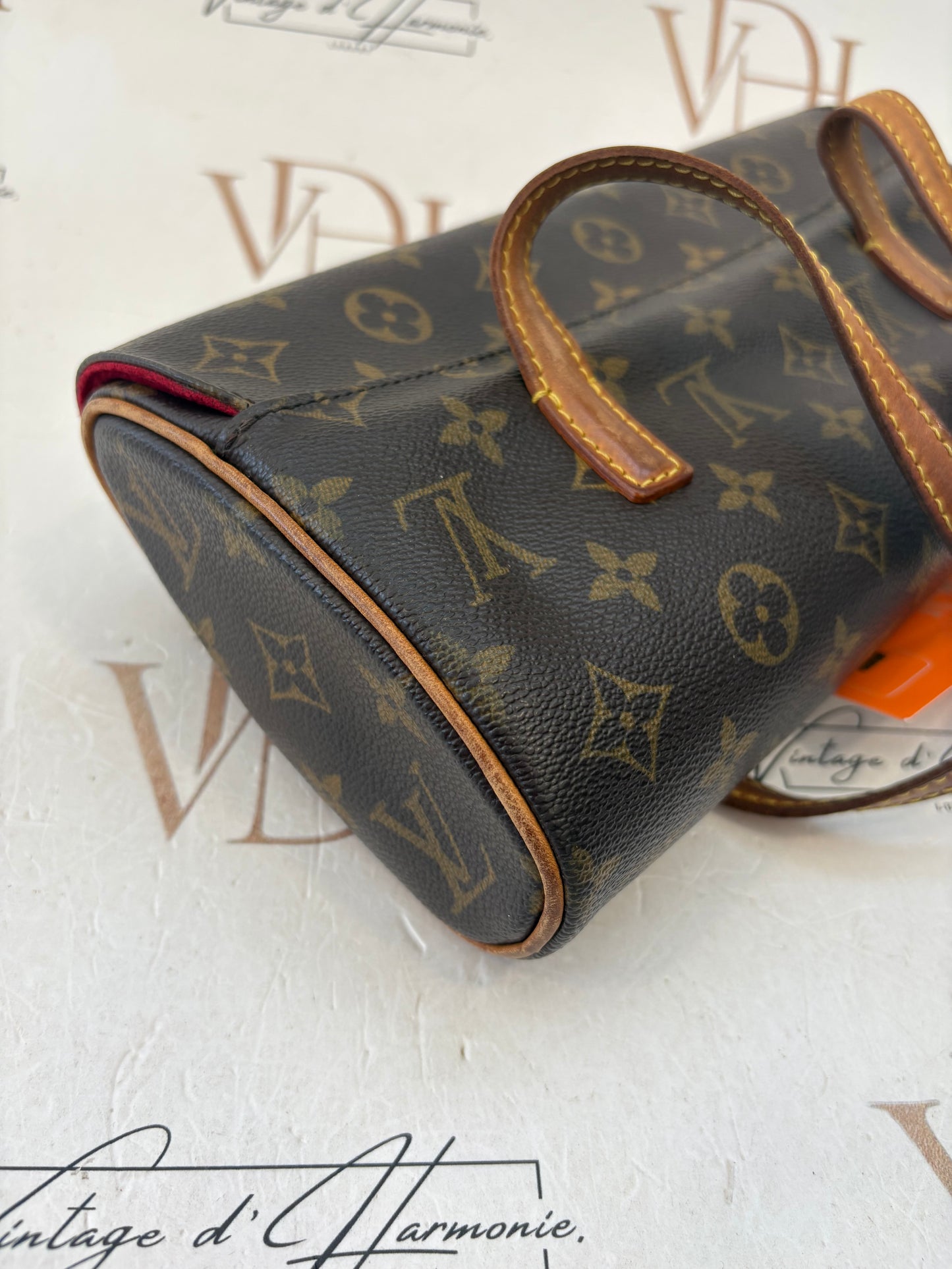016907 - Louis Vuitton Sonatine