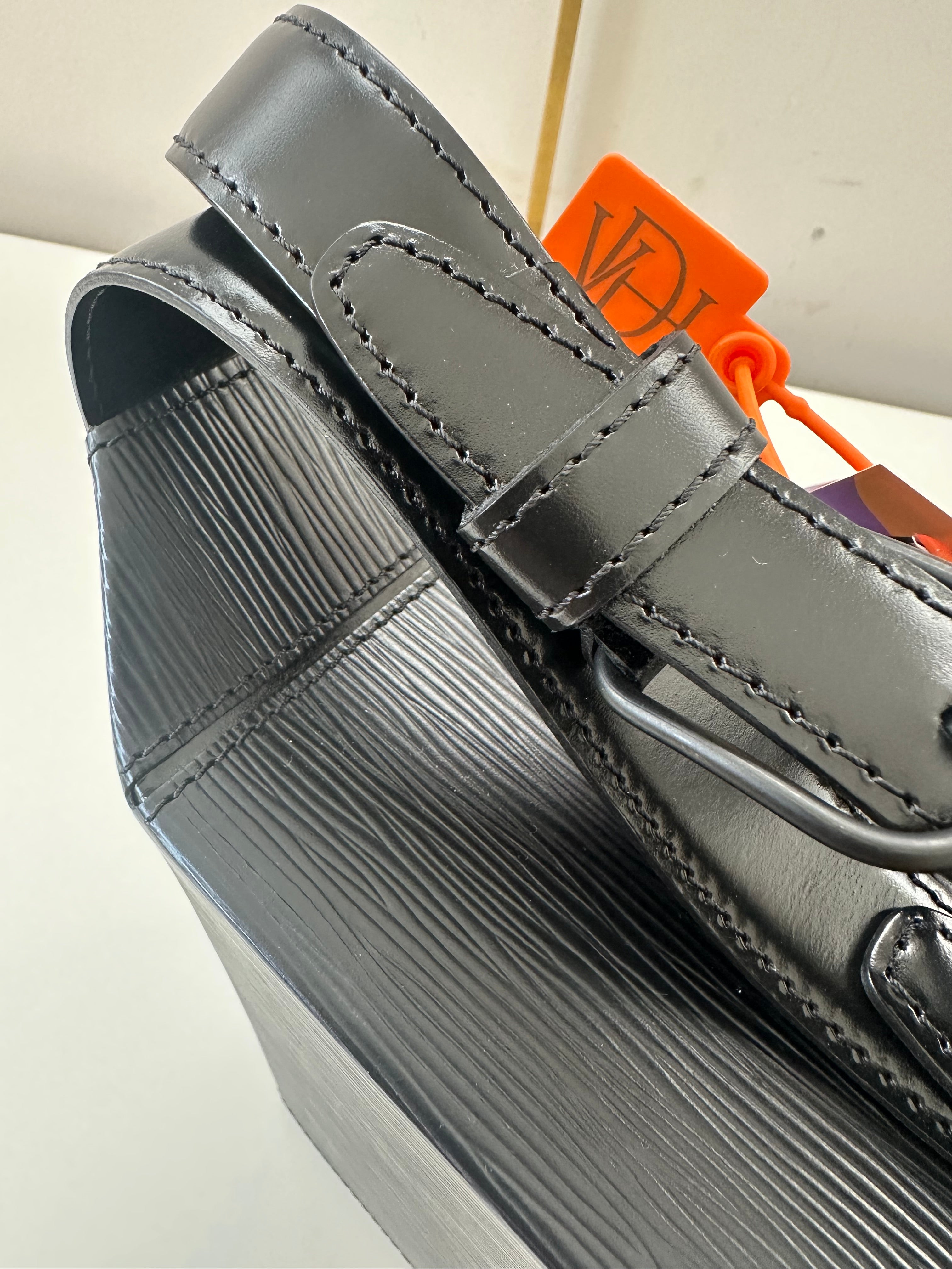 Louis Vuitton Epi Sac Seau