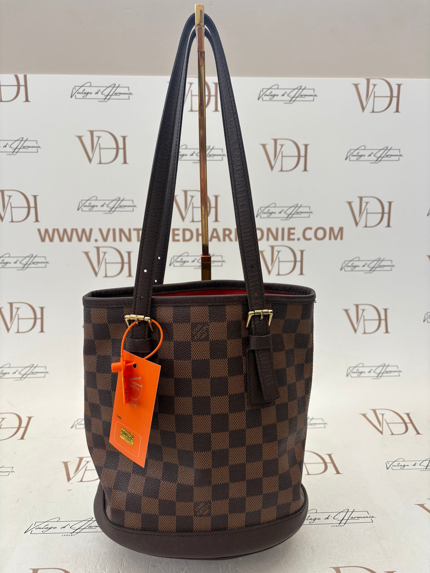 018663 - Louis Vuitton Marais Damier