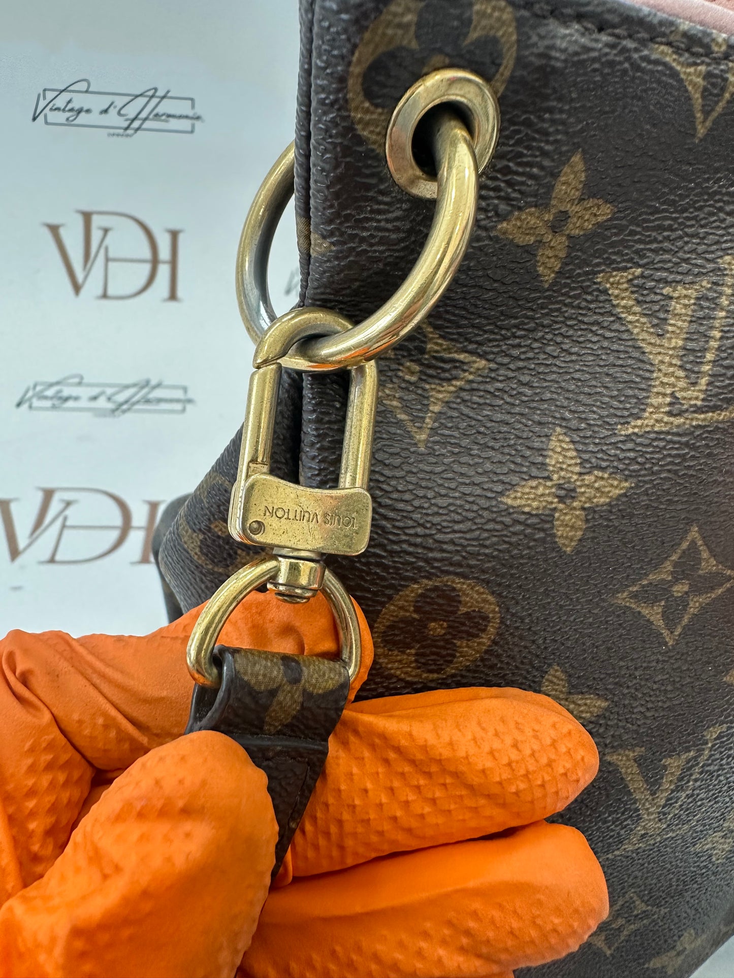 017803 - Louis Vuitton Pallas