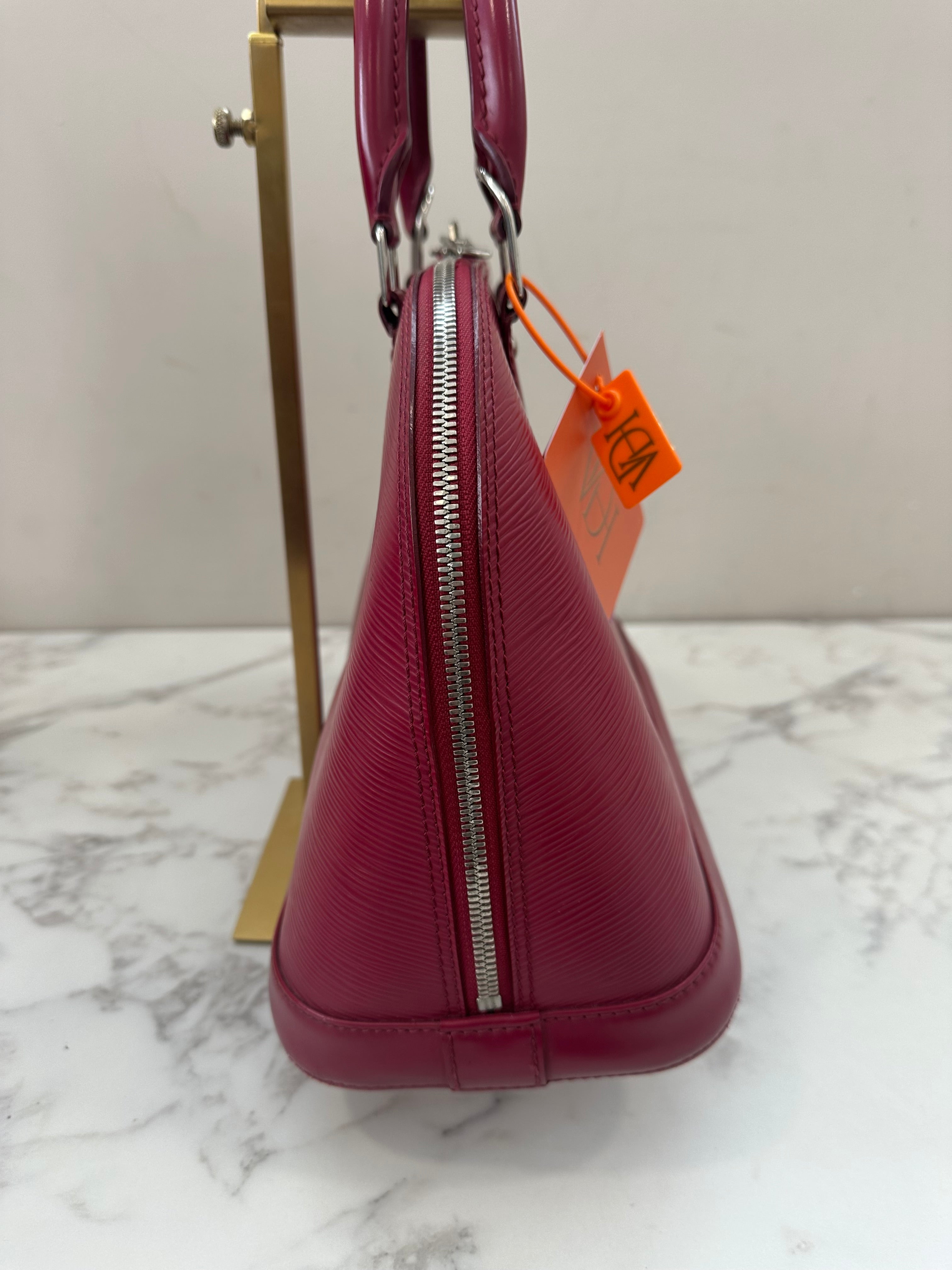 Louis Vuitton Alm PM Epi Cherry