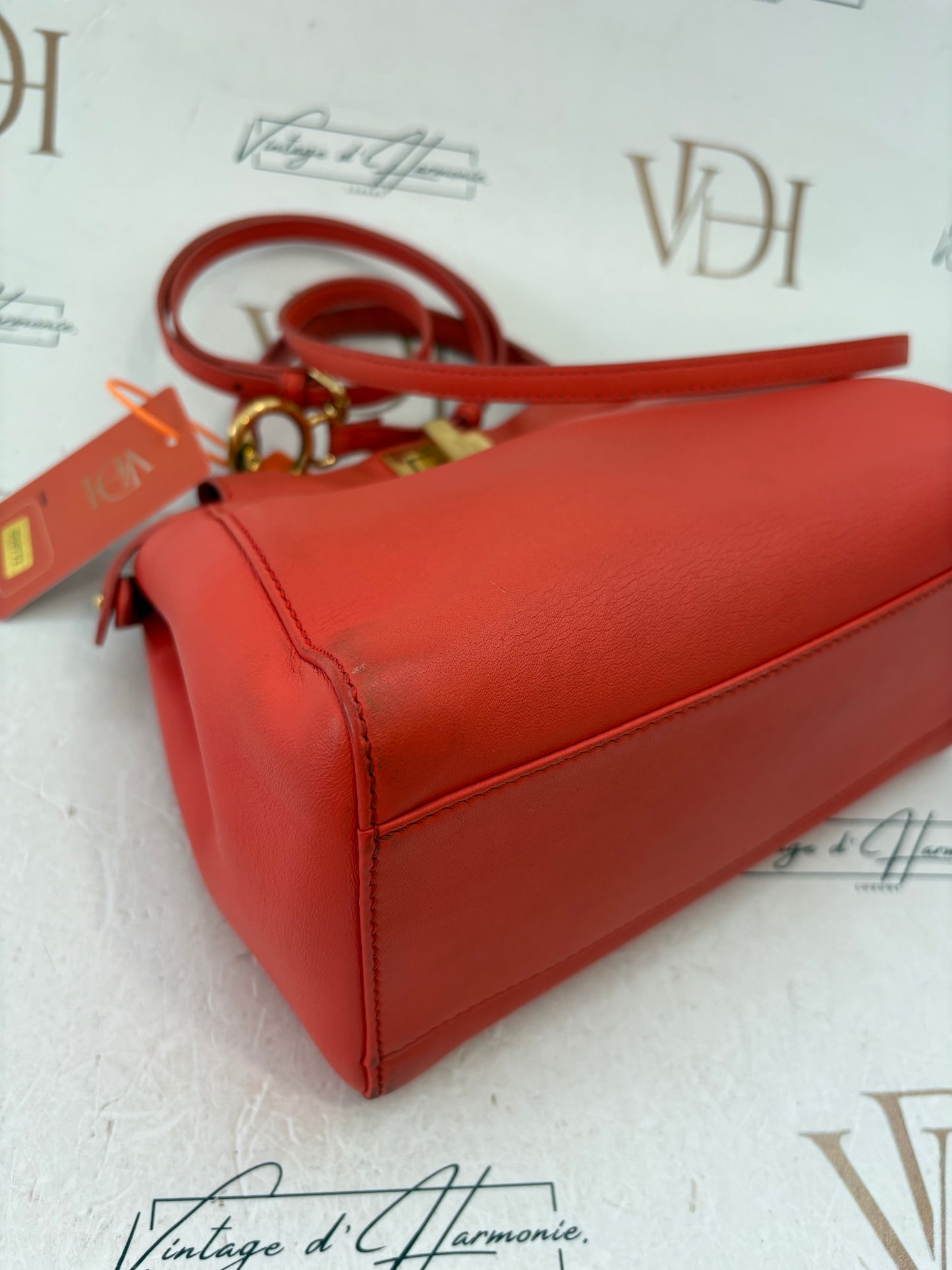 200772 - Fendi Peekaboo