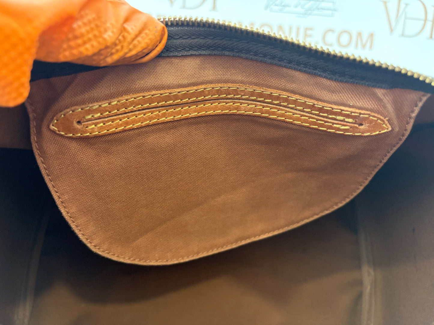 018801 - Louis Vuitton Speedy 30